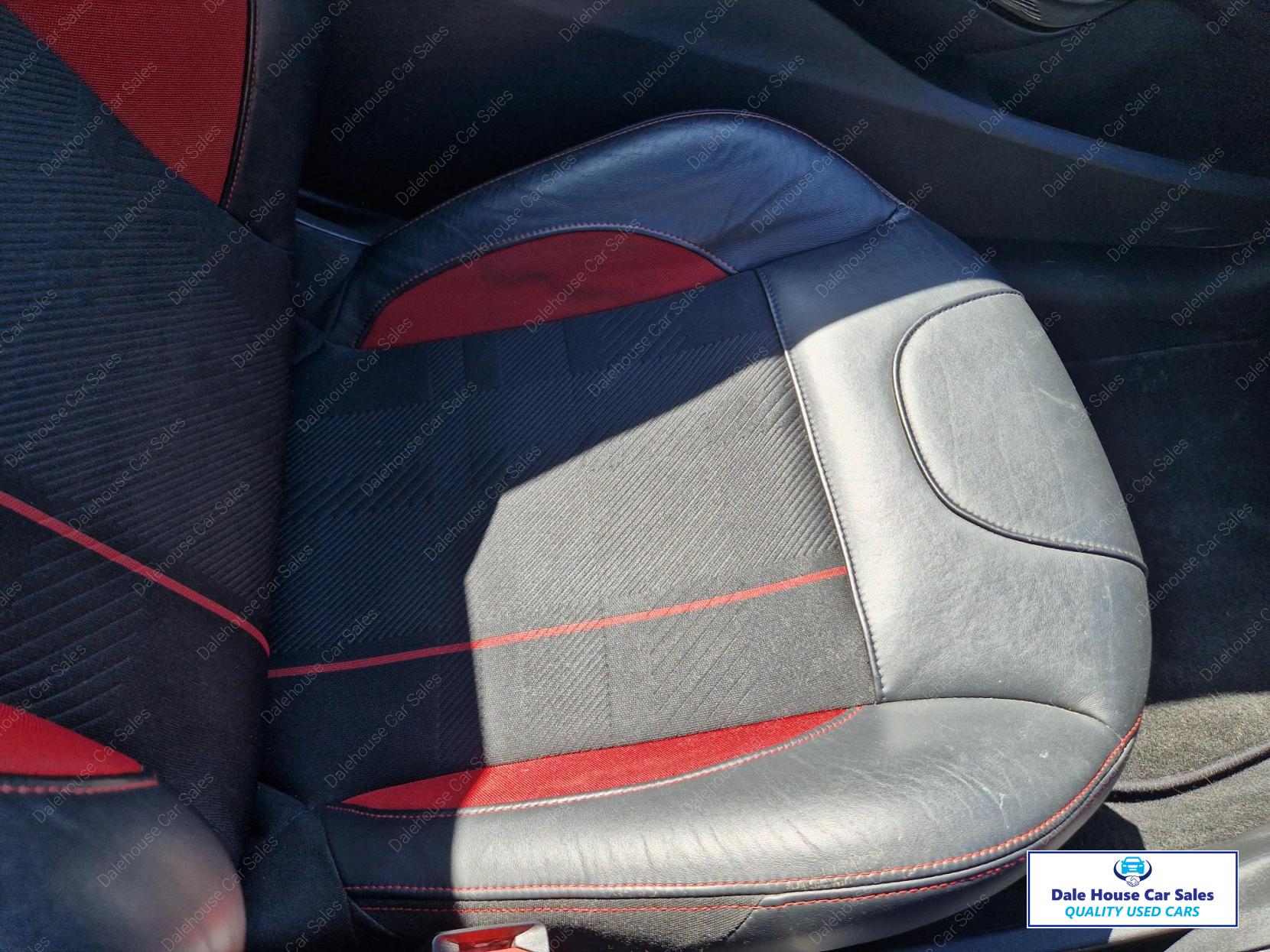 Peugeot 208 1.6 THP GTi Prestige Hatchback 3dr Petrol Manual Euro 6 (s/s) (208 ps)