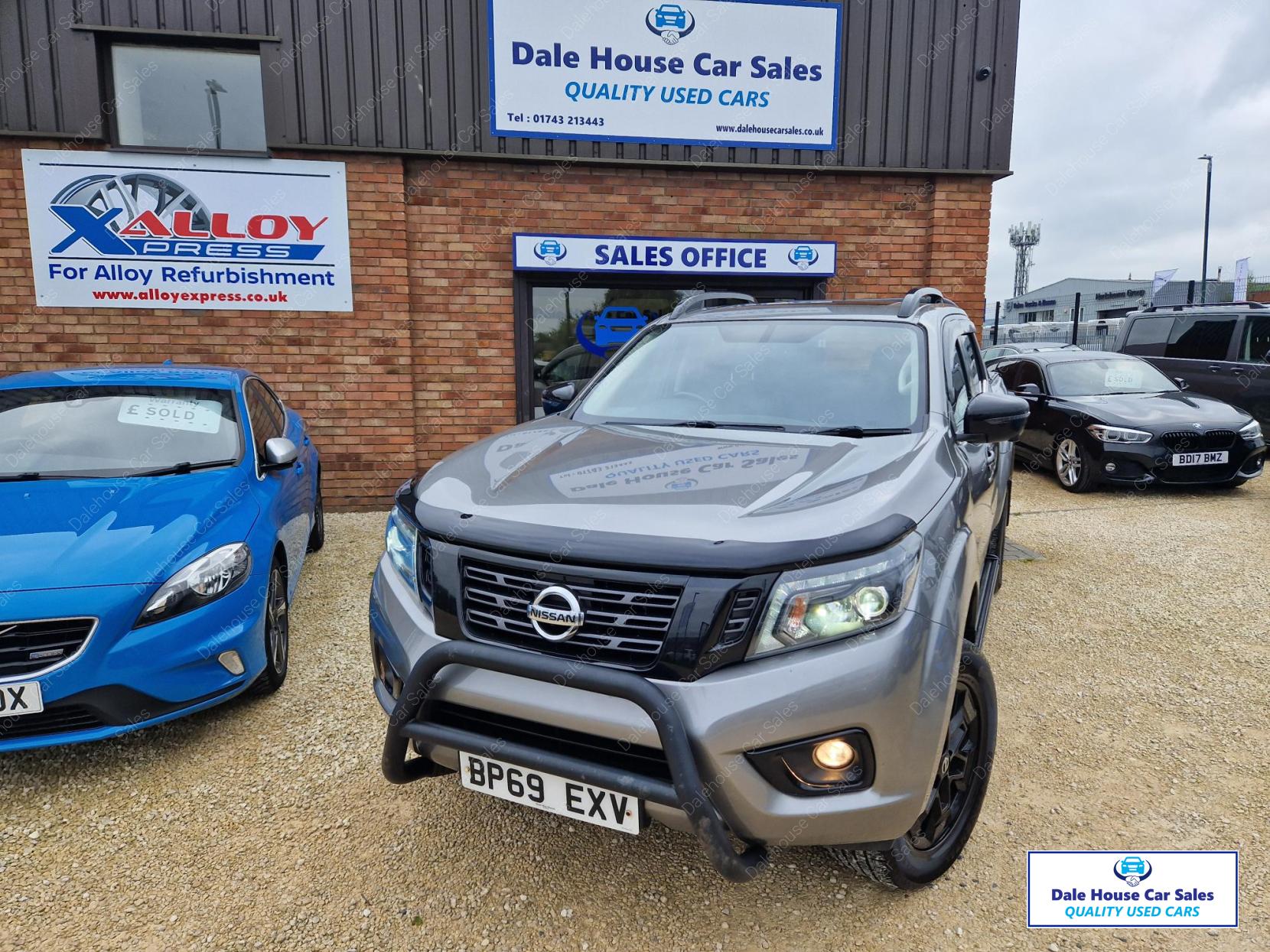 Nissan Navara 2.3 dCi N-Guard Pickup Double Cab 4dr Diesel Auto 4WD Euro 6 (190 ps)