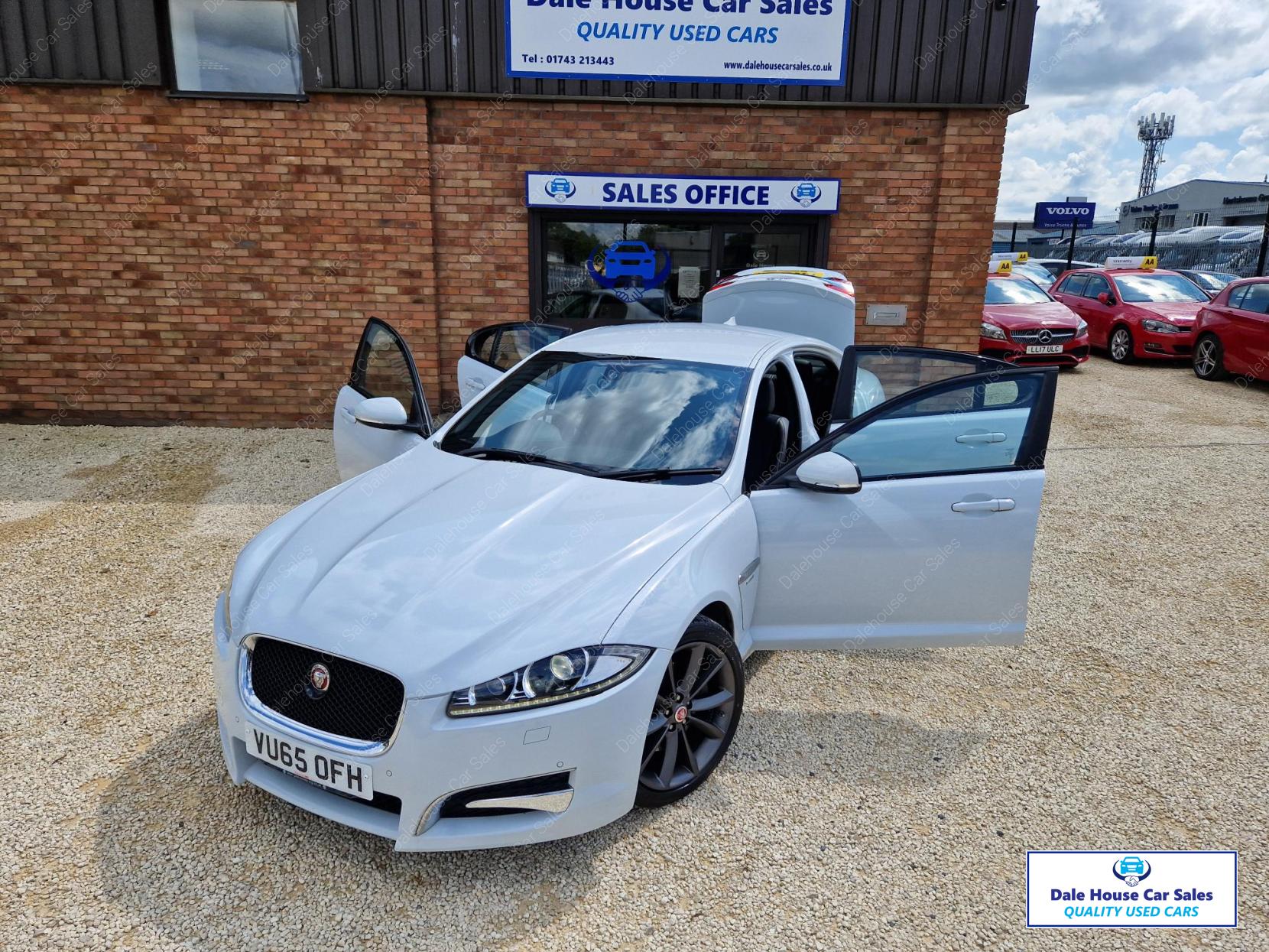 Jaguar XF 2.2d R-Sport Saloon 4dr Diesel Auto Euro 5 (s/s) (200 ps)