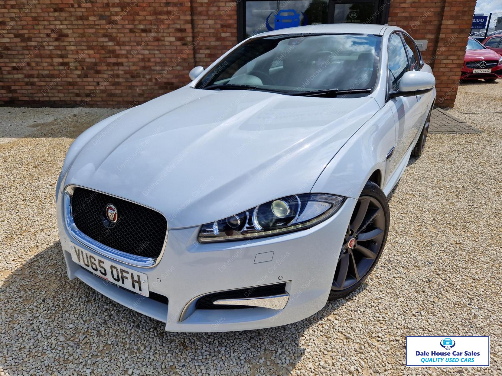 Jaguar XF 2.2d R-Sport Saloon 4dr Diesel Auto Euro 5 (s/s) (200 ps)