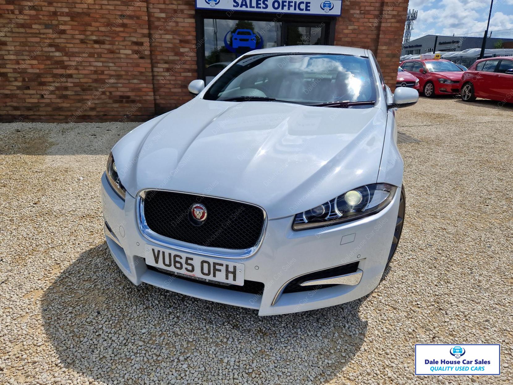 Jaguar XF 2.2d R-Sport Saloon 4dr Diesel Auto Euro 5 (s/s) (200 ps)