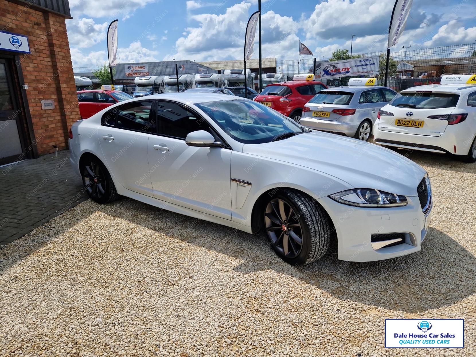 Jaguar XF 2.2d R-Sport Saloon 4dr Diesel Auto Euro 5 (s/s) (200 ps)