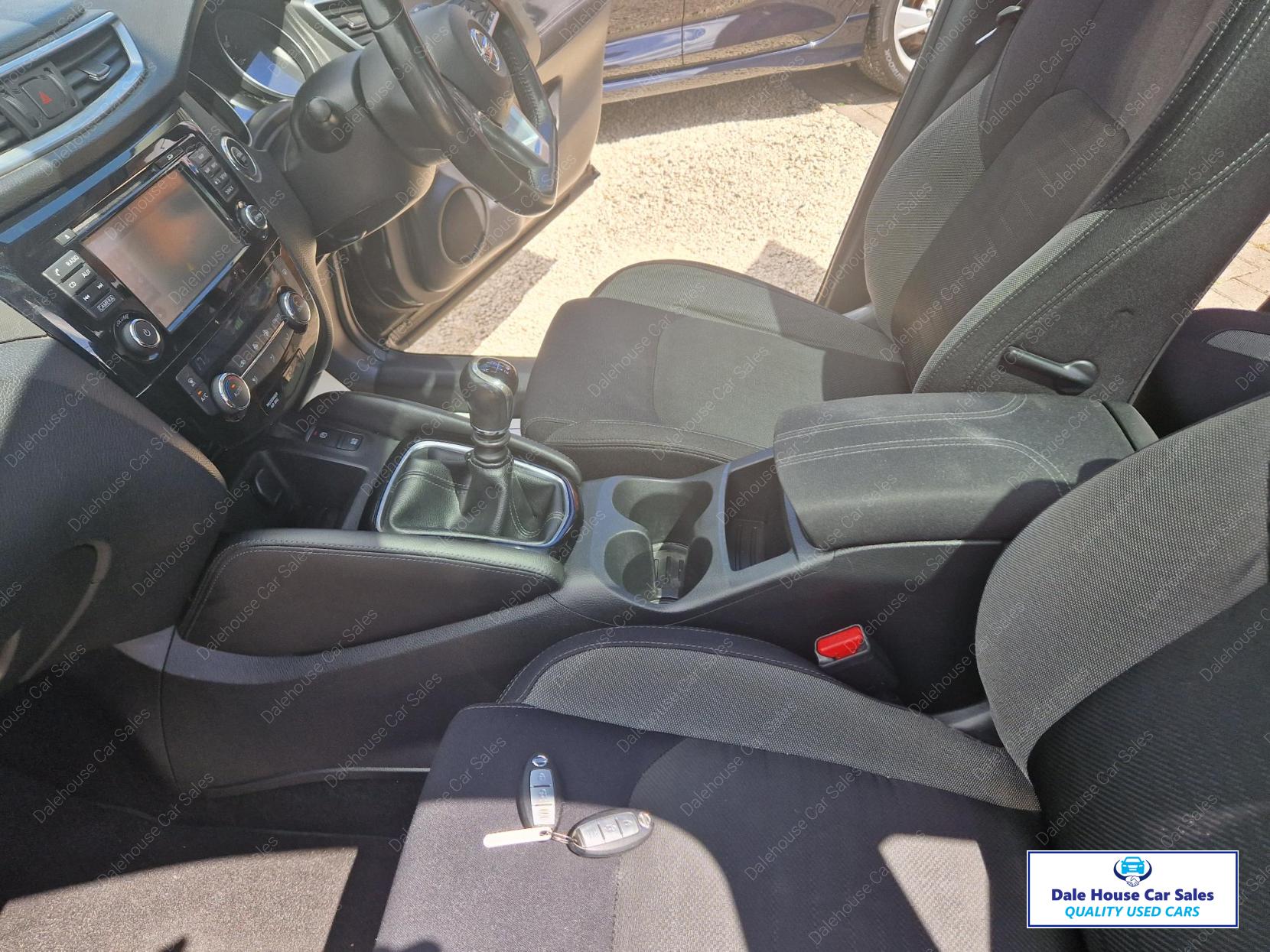Nissan Qashqai 1.5 dCi N-Connecta SUV 5dr Diesel Manual Euro 6 (s/s) (110 ps)