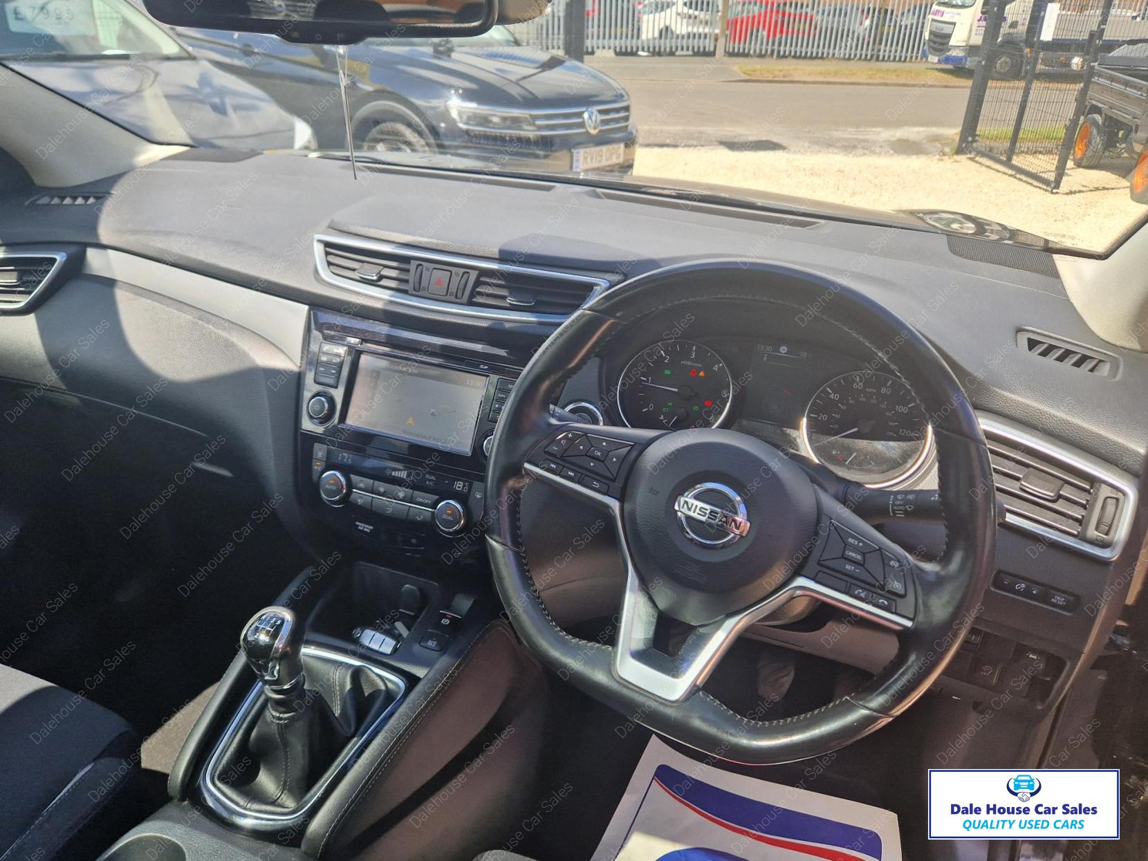 Nissan Qashqai 1.5 dCi N-Connecta SUV 5dr Diesel Manual Euro 6 (s/s) (110 ps)