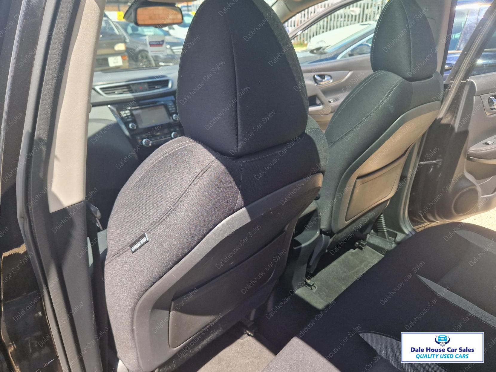 Nissan Qashqai 1.5 dCi N-Connecta SUV 5dr Diesel Manual Euro 6 (s/s) (110 ps)
