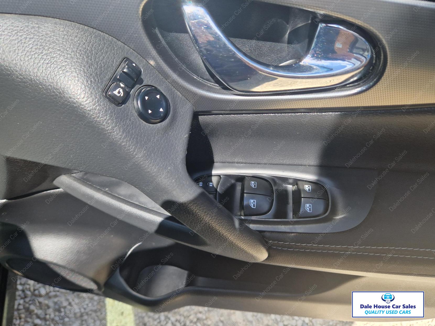 Nissan Qashqai 1.5 dCi N-Connecta SUV 5dr Diesel Manual Euro 6 (s/s) (110 ps)
