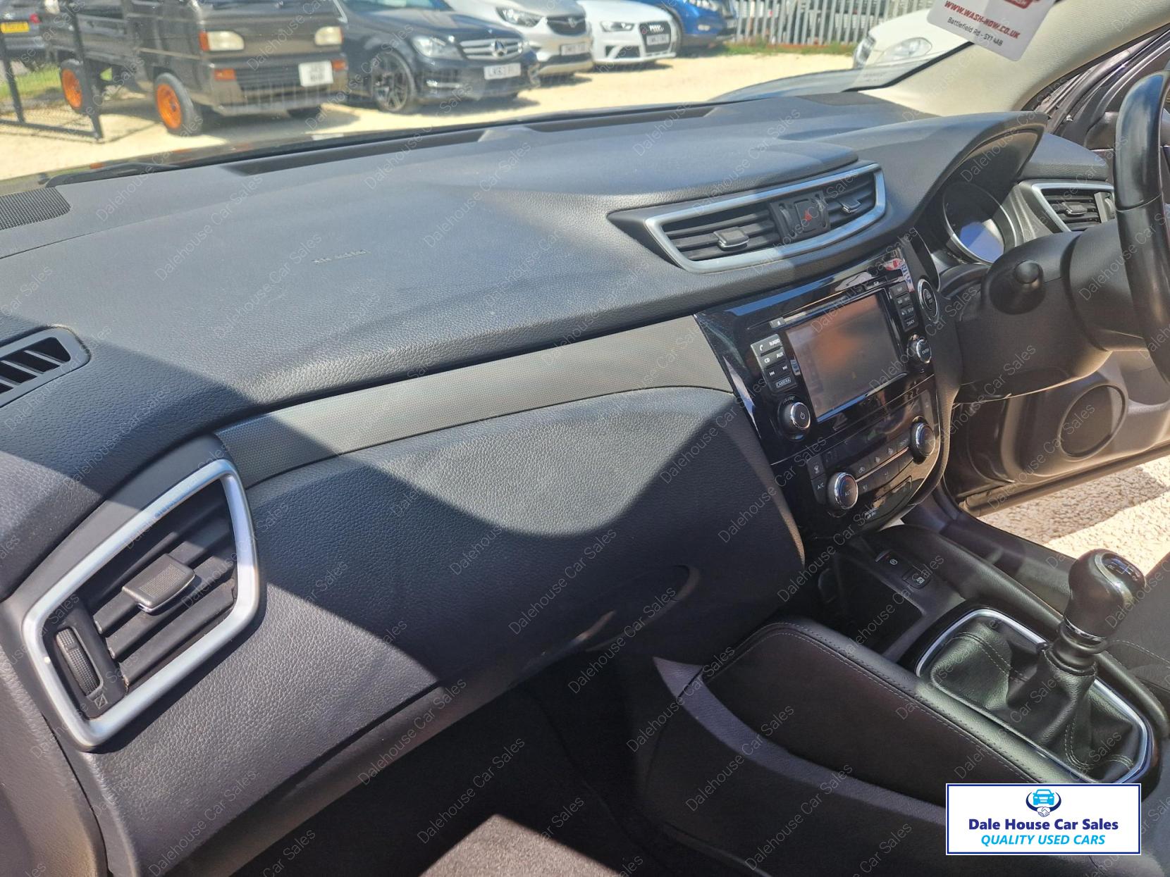 Nissan Qashqai 1.5 dCi N-Connecta SUV 5dr Diesel Manual Euro 6 (s/s) (110 ps)