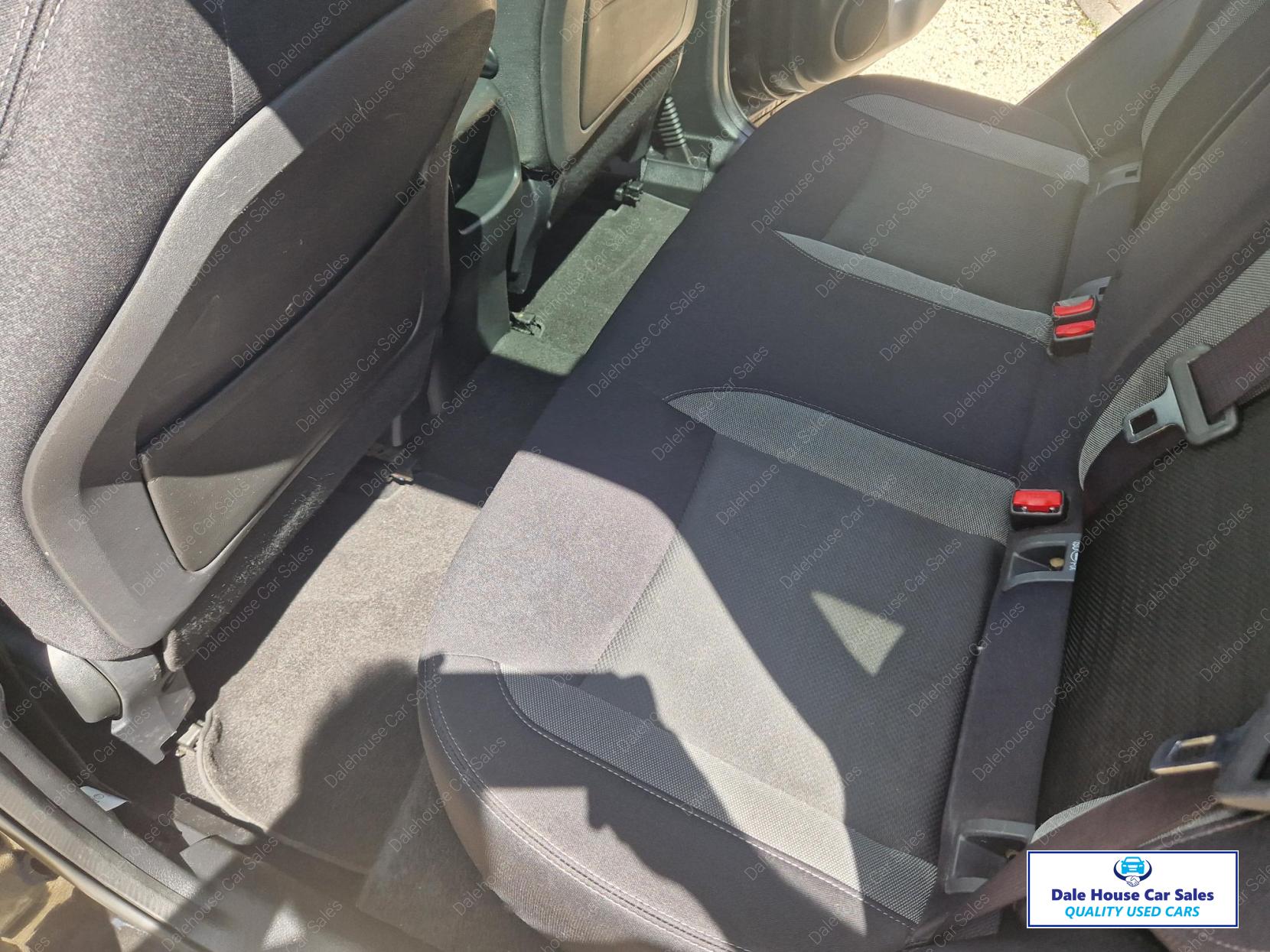 Nissan Qashqai 1.5 dCi N-Connecta SUV 5dr Diesel Manual Euro 6 (s/s) (110 ps)