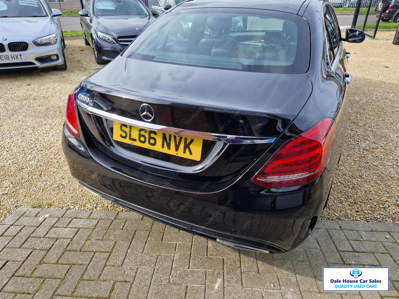 Mercedes-Benz C Class 1.6 C200d AMG Line (Premium) Saloon 4dr Diesel G-Tronic+ Euro 6 (s/s) (136 ps)