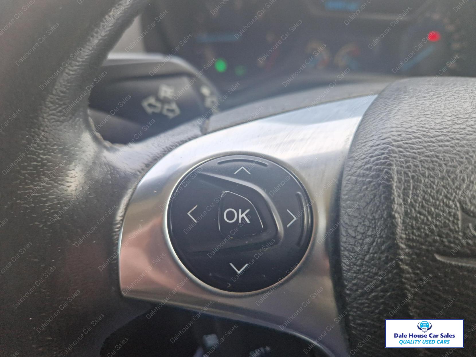 Ford Transit Connect 1.6 TDCi 240 Limited Panel Van 5dr Diesel Manual L2 H1 (128 g/km, 113 bhp)