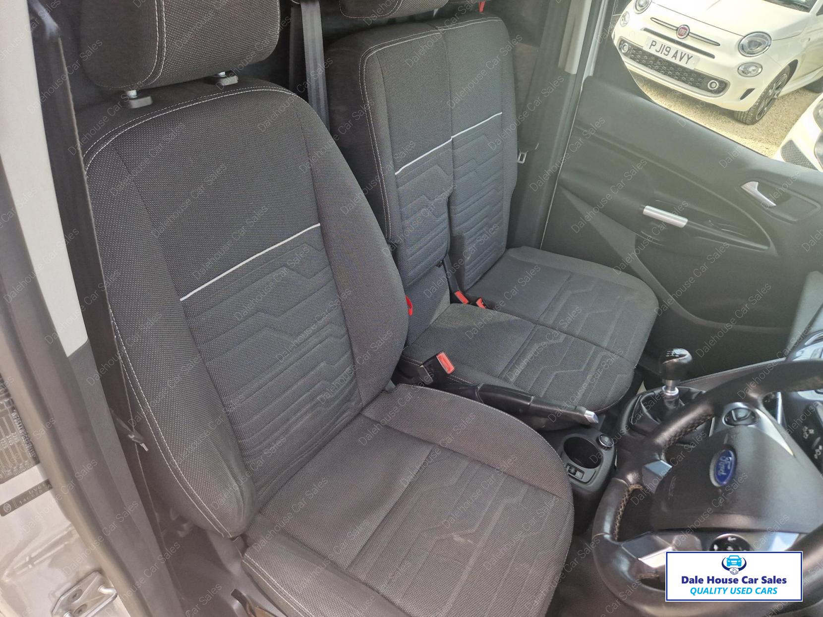Ford Transit Connect 1.6 TDCi 240 Limited Panel Van 5dr Diesel Manual L2 H1 (128 g/km, 113 bhp)
