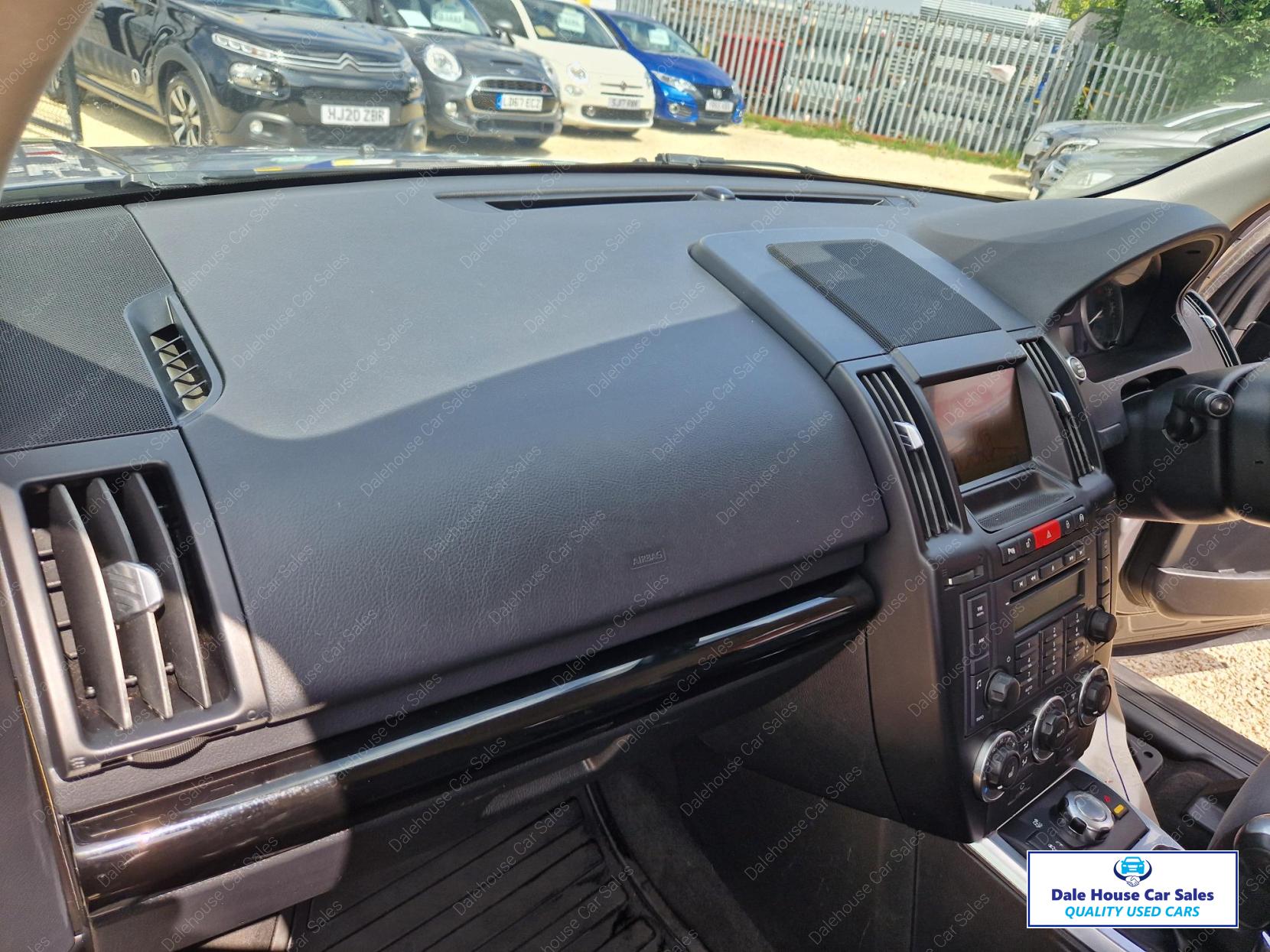 Land Rover Freelander 2 2.2 TD4 XS SUV 5dr Diesel Manual 4WD Euro 5 (s/s) (150 ps)