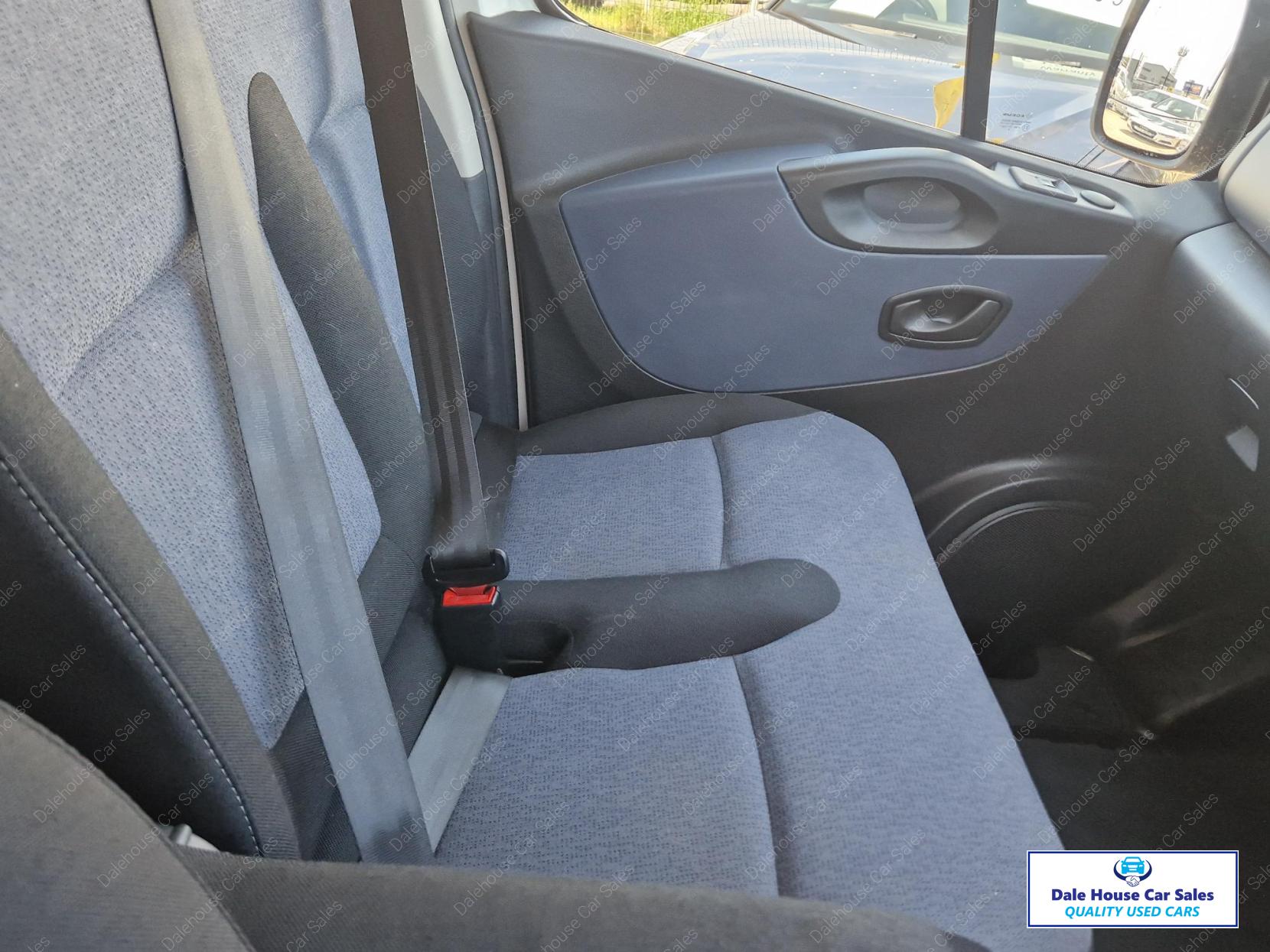 Vauxhall Vivaro 1.6 CDTi 2700 Panel Van 5dr Diesel Manual L1 H1 Euro 6 (120 ps)