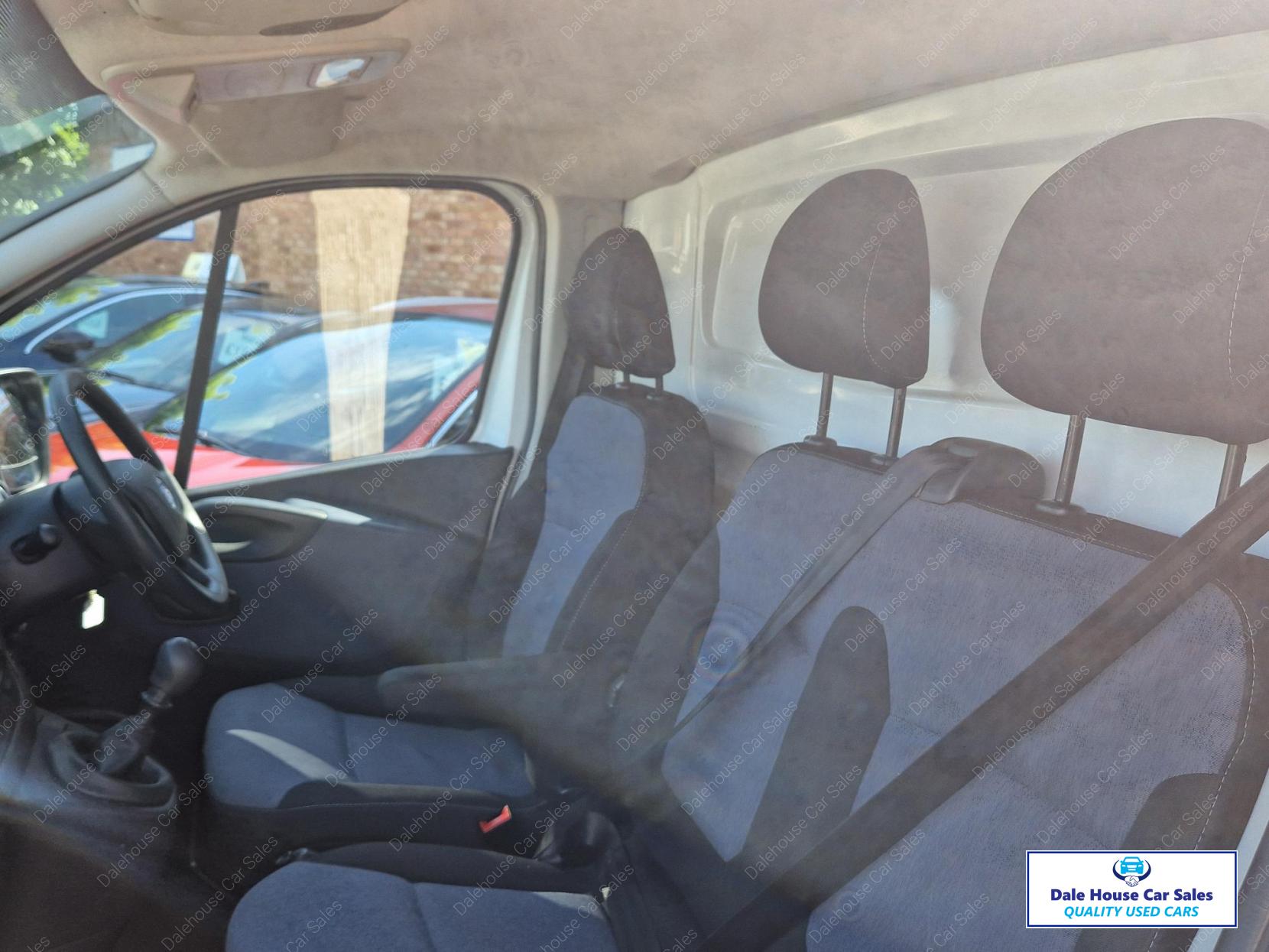 Vauxhall Vivaro 1.6 CDTi 2700 Panel Van 5dr Diesel Manual L1 H1 Euro 6 (120 ps)