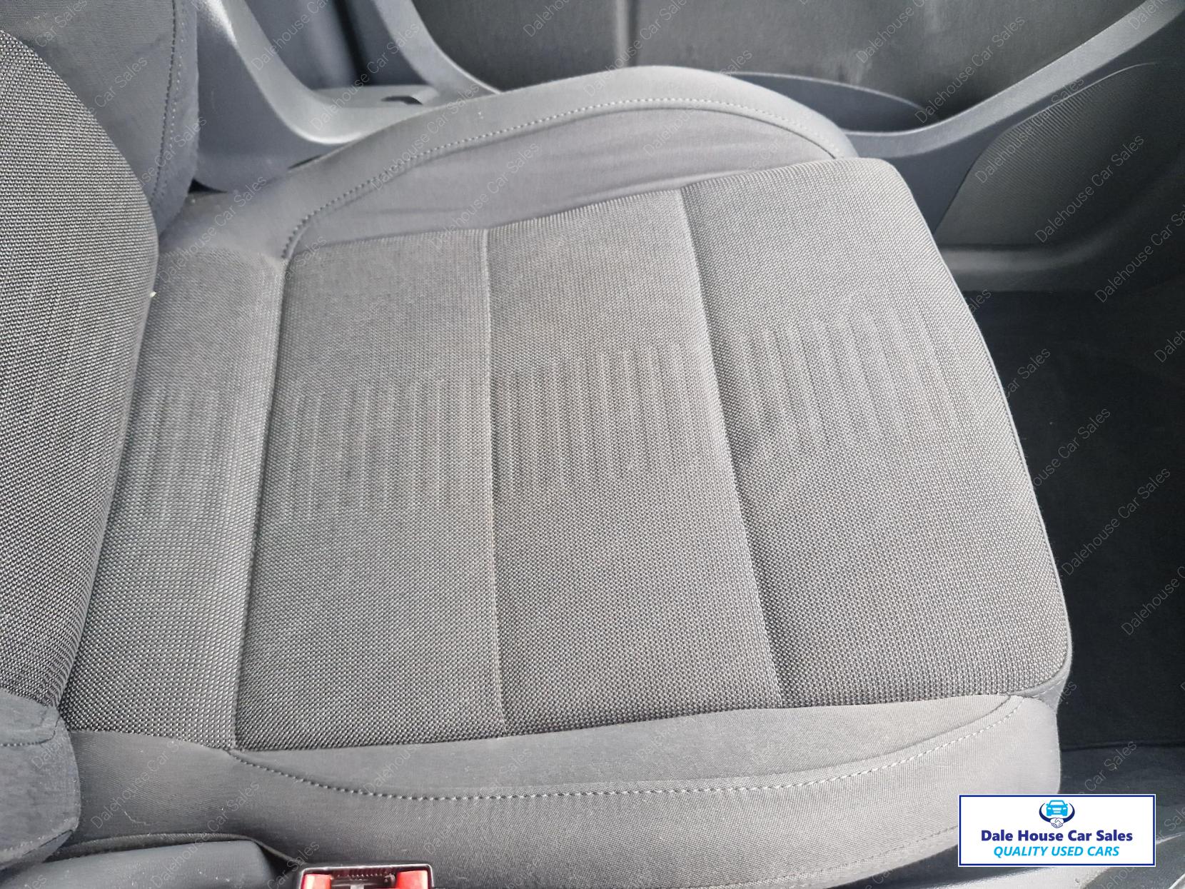 Volkswagen Touran 1.9 TDI S MPV 5dr Diesel Manual (7 Seats) (157 g/km, 103 bhp)