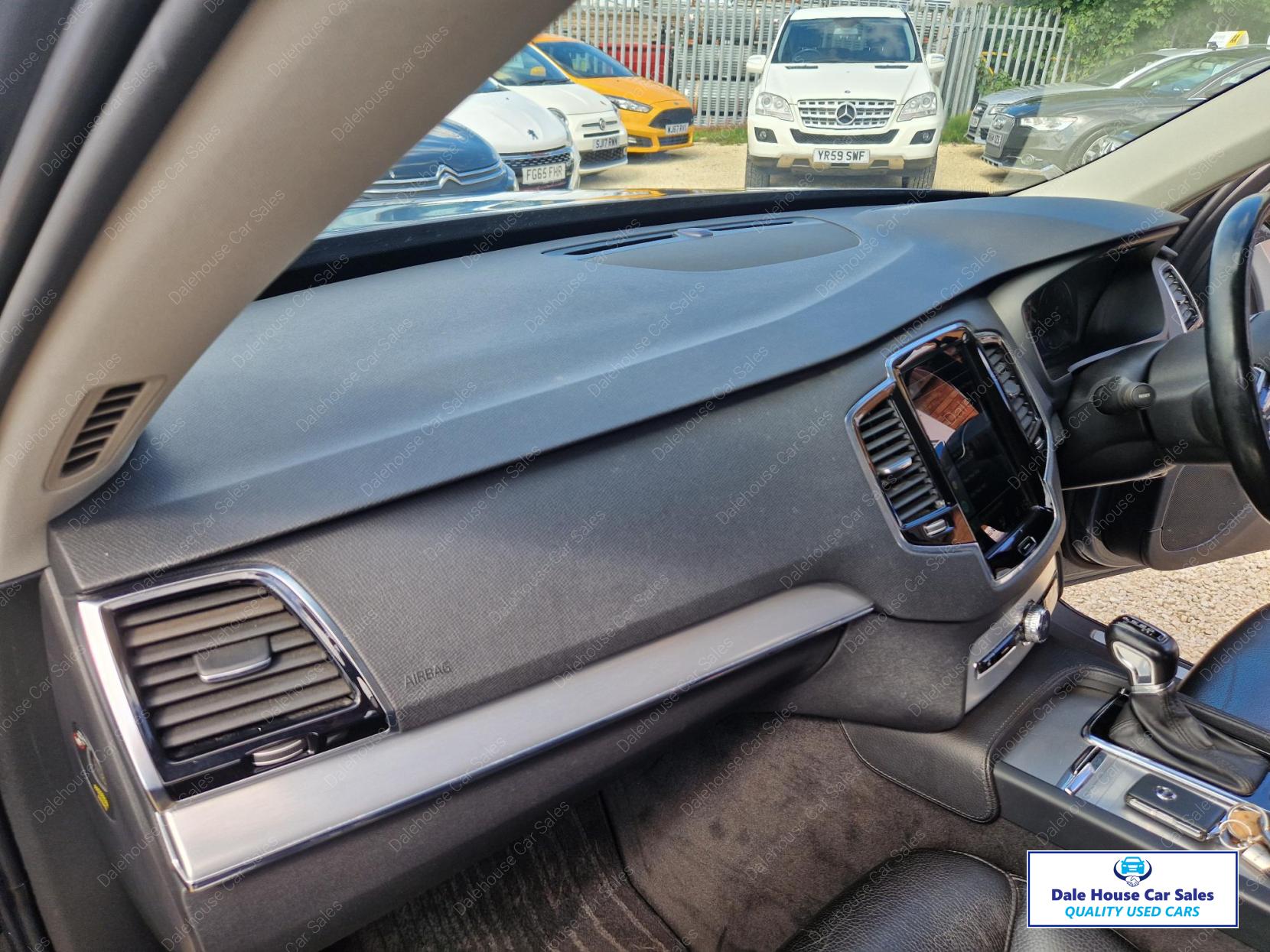 Volvo XC90 2.0 D5 PowerPulse Momentum SUV 5dr Diesel Auto 4WD Euro 6 (s/s) (235 ps)