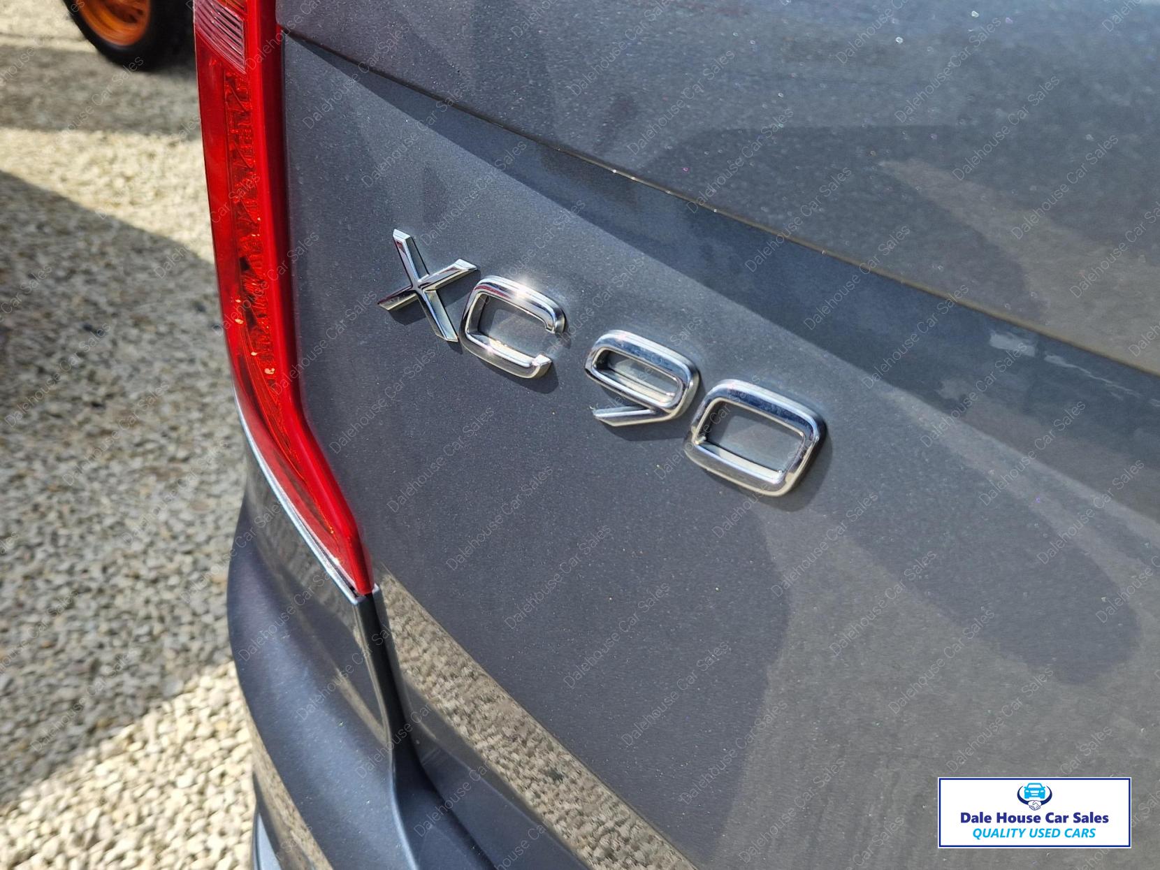 Volvo XC90 2.0 D5 PowerPulse Momentum SUV 5dr Diesel Auto 4WD Euro 6 (s/s) (235 ps)