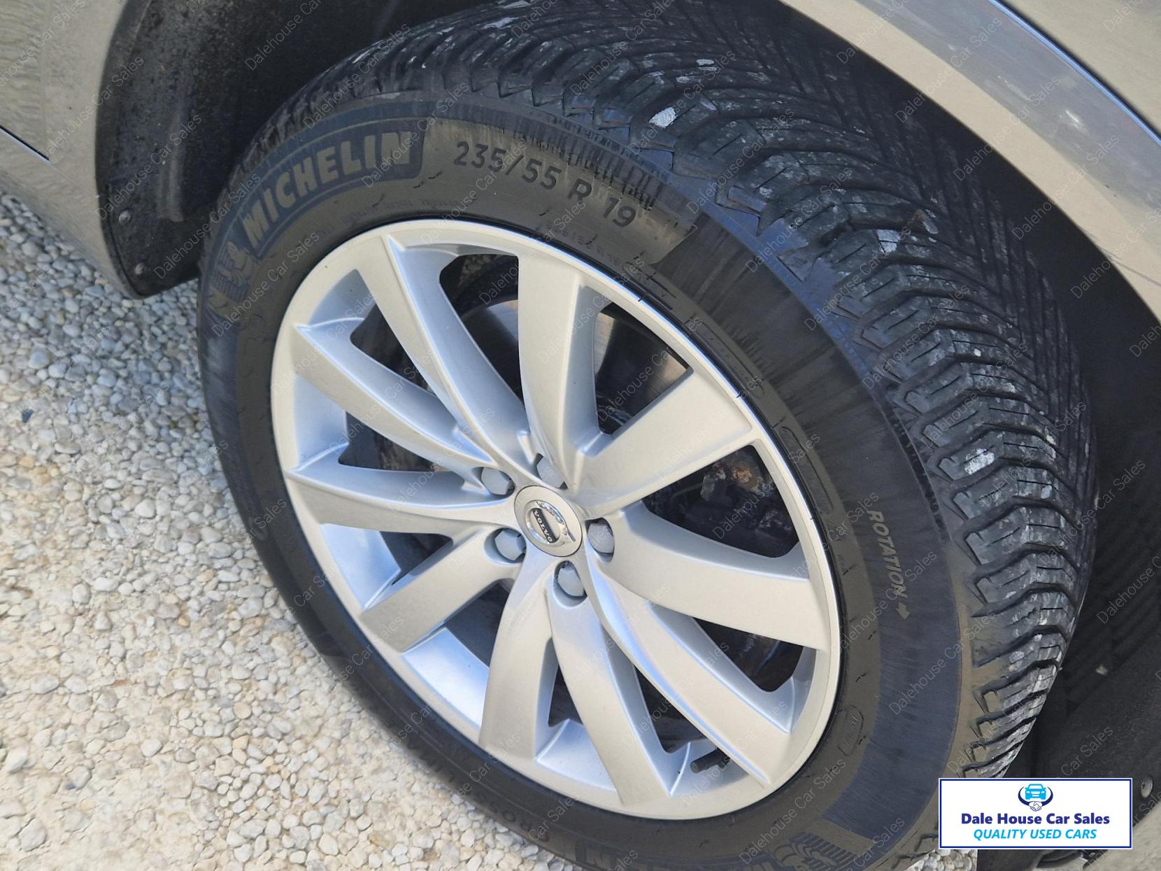 Volvo XC90 2.0 D5 PowerPulse Momentum SUV 5dr Diesel Auto 4WD Euro 6 (s/s) (235 ps)