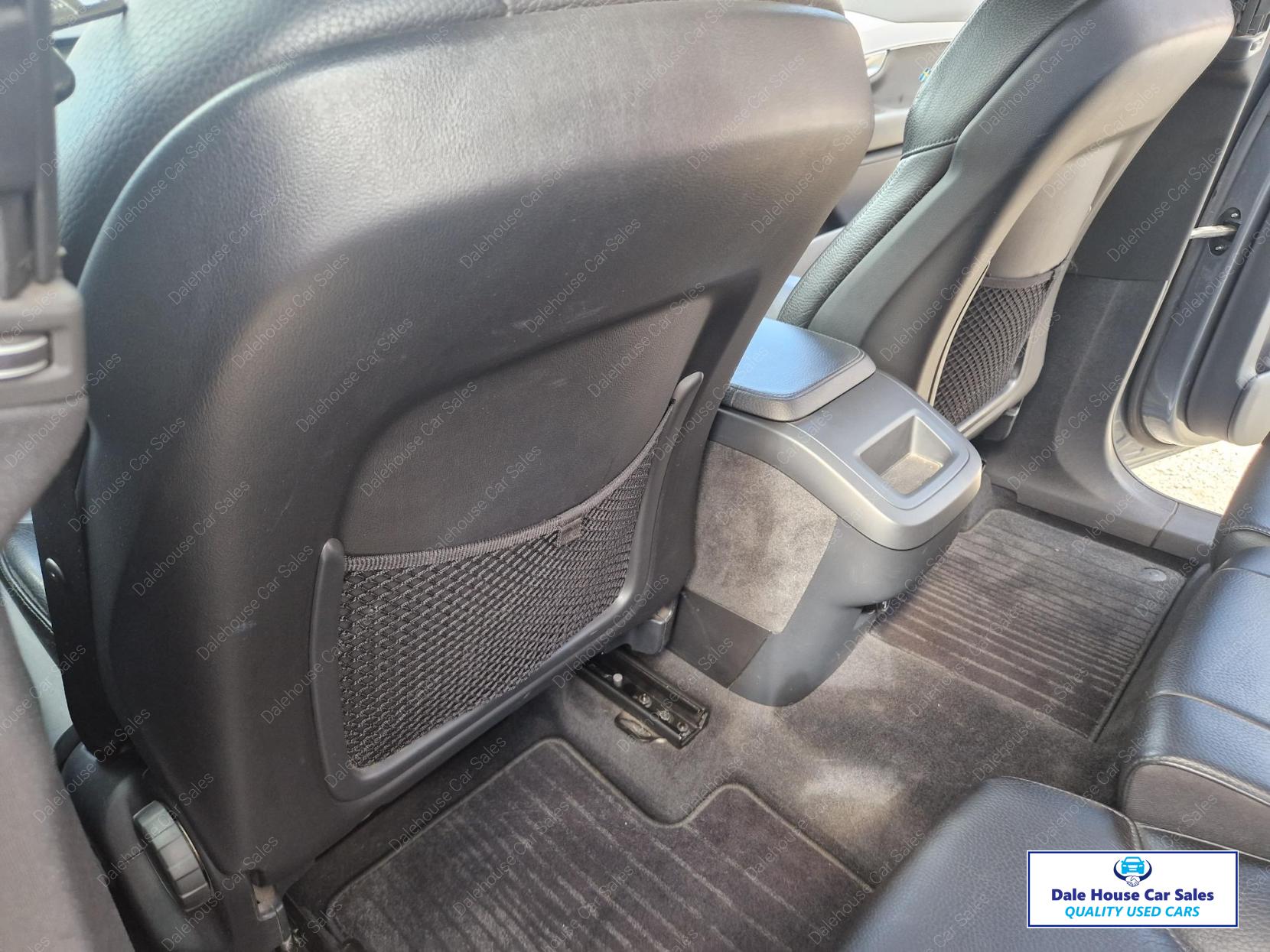 Volvo XC90 2.0 D5 PowerPulse Momentum SUV 5dr Diesel Auto 4WD Euro 6 (s/s) (235 ps)