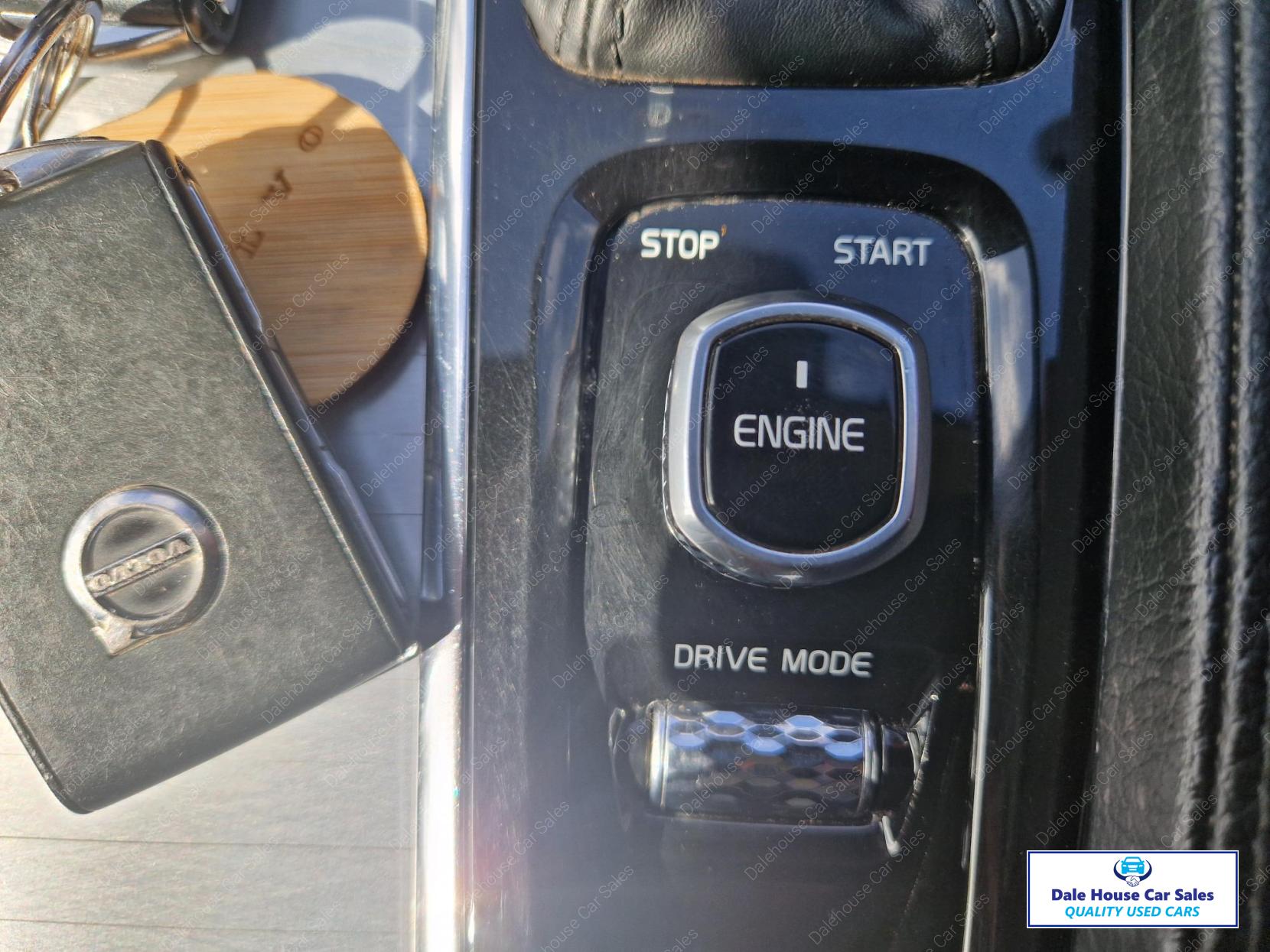 Volvo XC90 2.0 D5 PowerPulse Momentum SUV 5dr Diesel Auto 4WD Euro 6 (s/s) (235 ps)