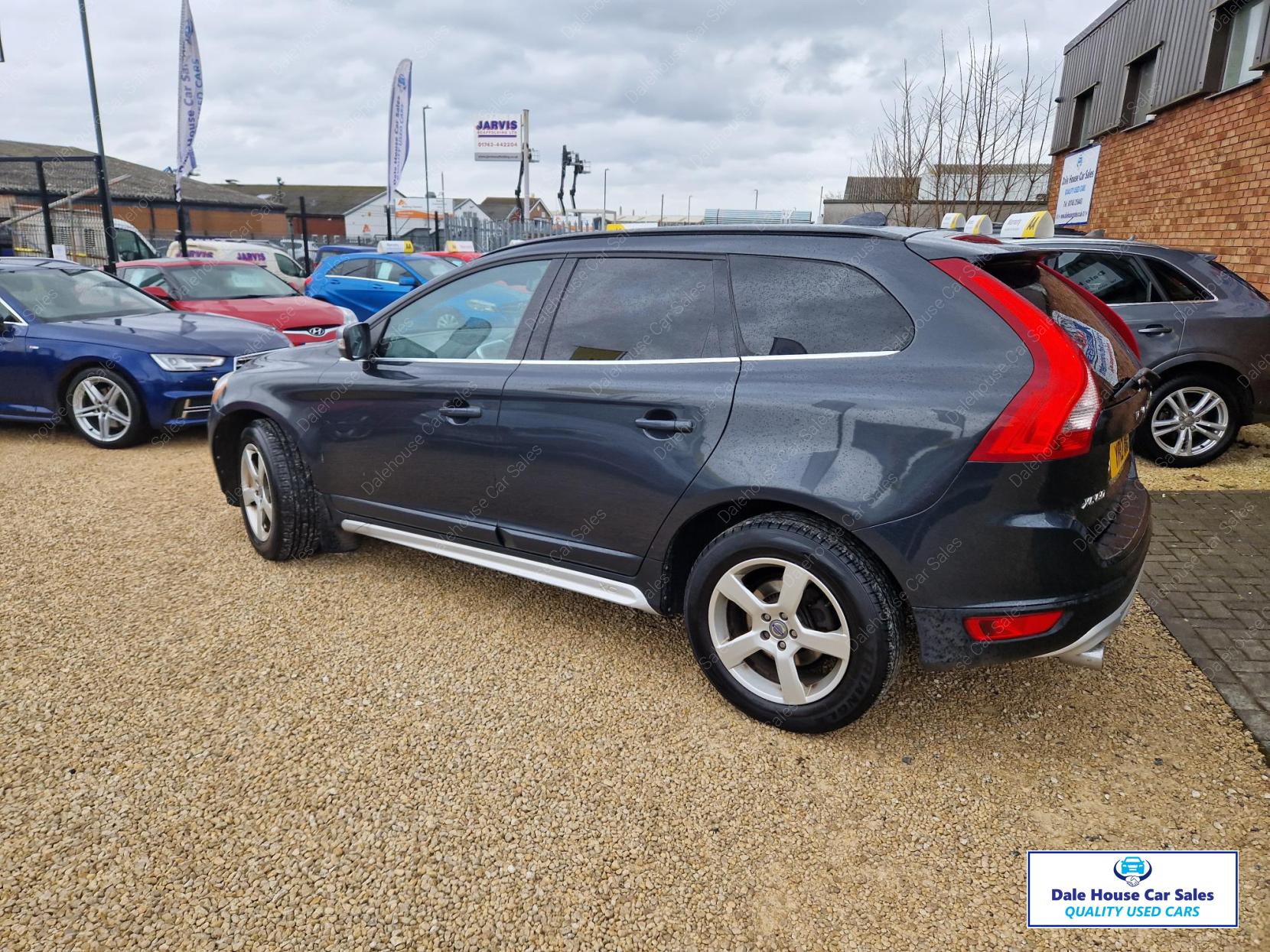 Volvo XC60 2.4 D3 R-Design SUV 5dr Diesel Manual AWD Euro 5 (s/s) (163 ps)