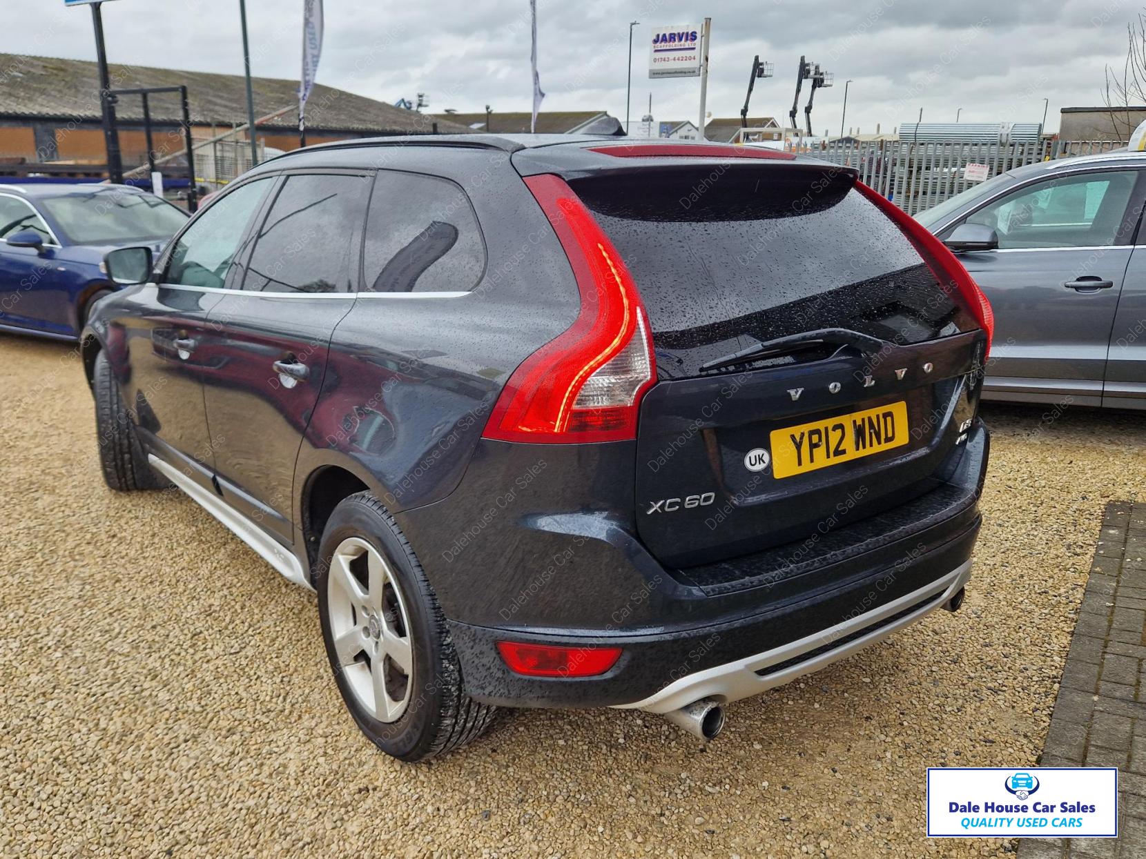 Volvo XC60 2.4 D3 R-Design SUV 5dr Diesel Manual AWD Euro 5 (s/s) (163 ps)