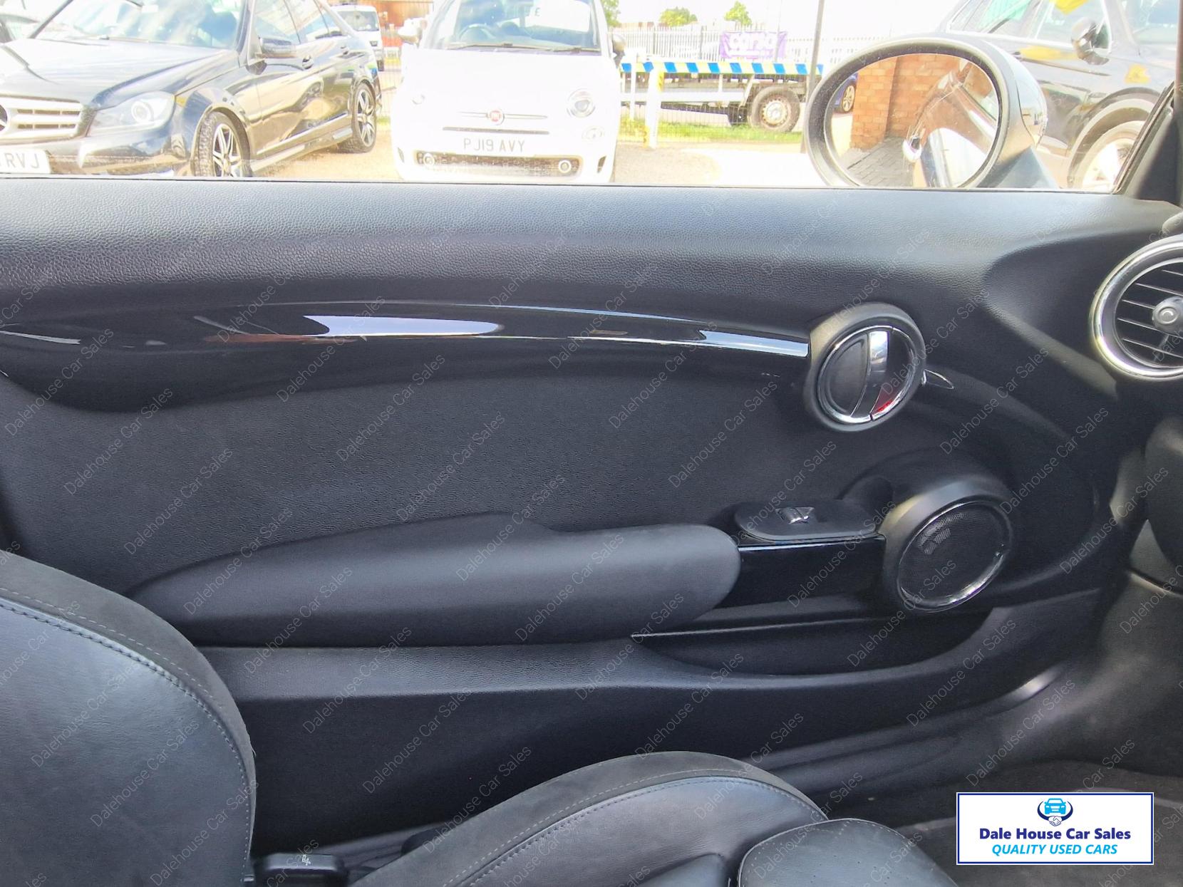 MINI Hatch 2.0 Cooper S Hatchback 3dr Petrol Auto Euro 6 (s/s) (192 ps)
