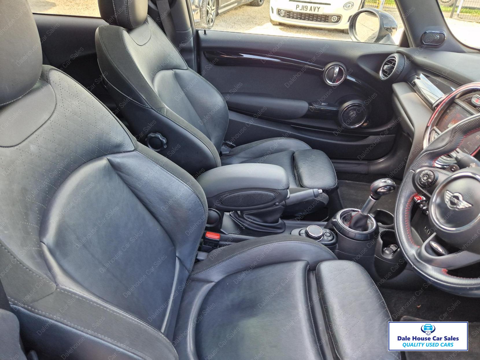 MINI Hatch 2.0 Cooper S Hatchback 3dr Petrol Auto Euro 6 (s/s) (192 ps)