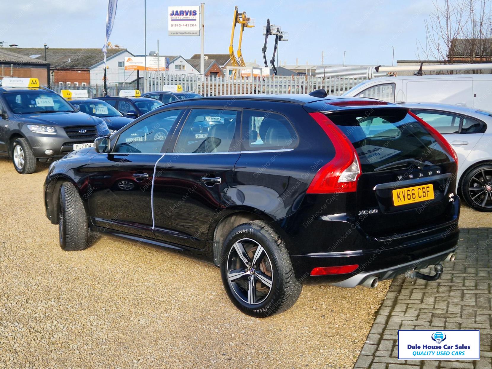 Volvo XC60 2.4 D5 R-Design Nav SUV 5dr Diesel Auto AWD Euro 6 (s/s) (220 ps)