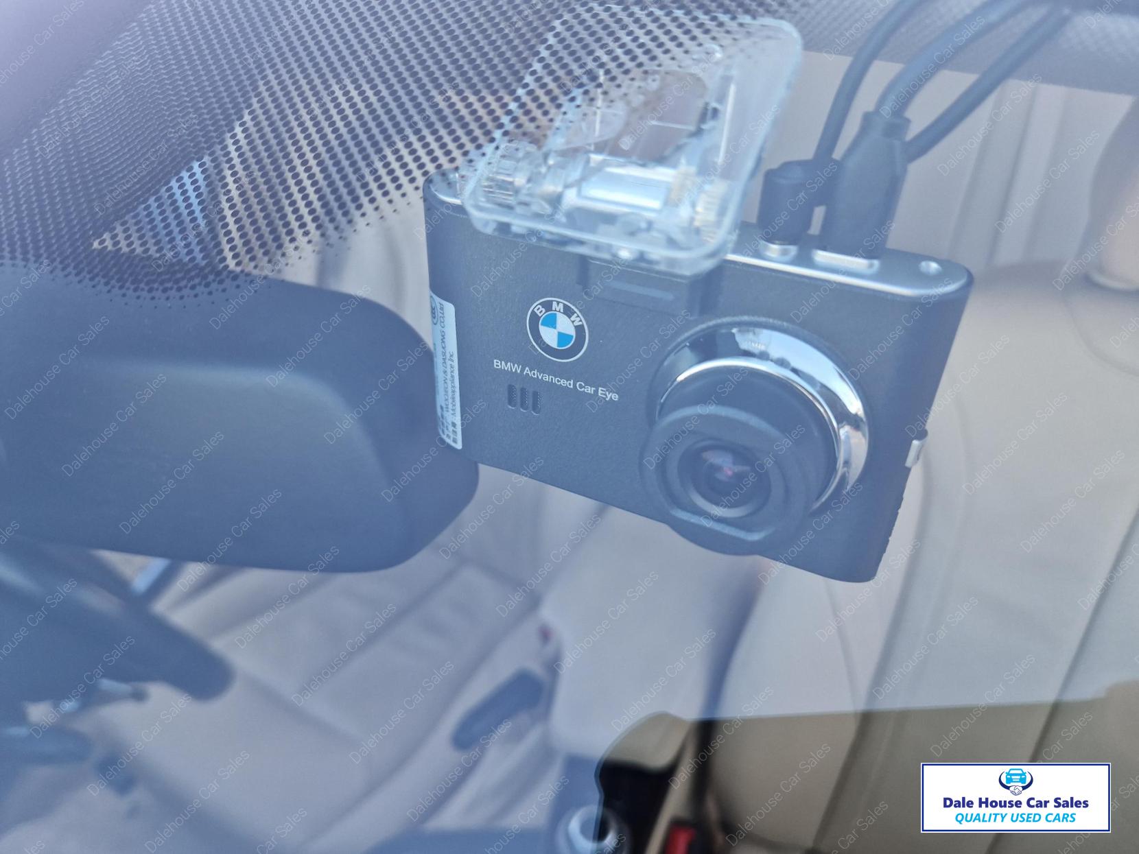 BMW 3 Series 3.0 330d Luxury Touring 5dr Diesel Auto Euro 5 (s/s) (258 ps)