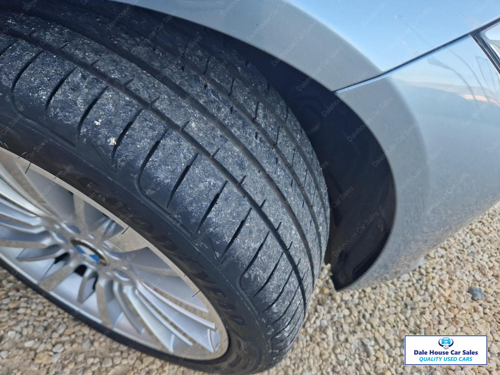 BMW 3 Series 3.0 330d Luxury Touring 5dr Diesel Auto Euro 5 (s/s) (258 ps)