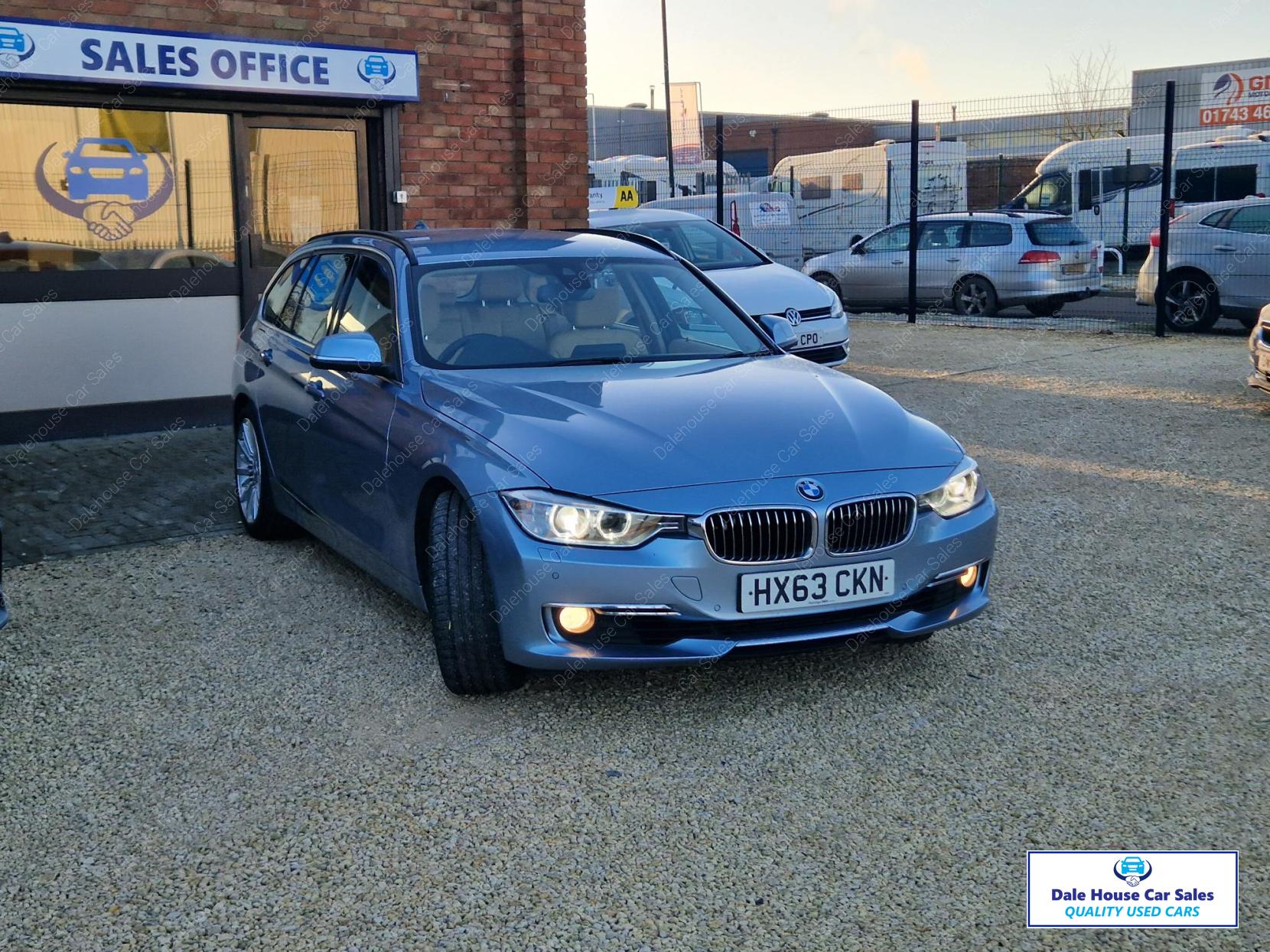 BMW 3 Series 3.0 330d Luxury Touring 5dr Diesel Auto Euro 5 (s/s) (258 ps)