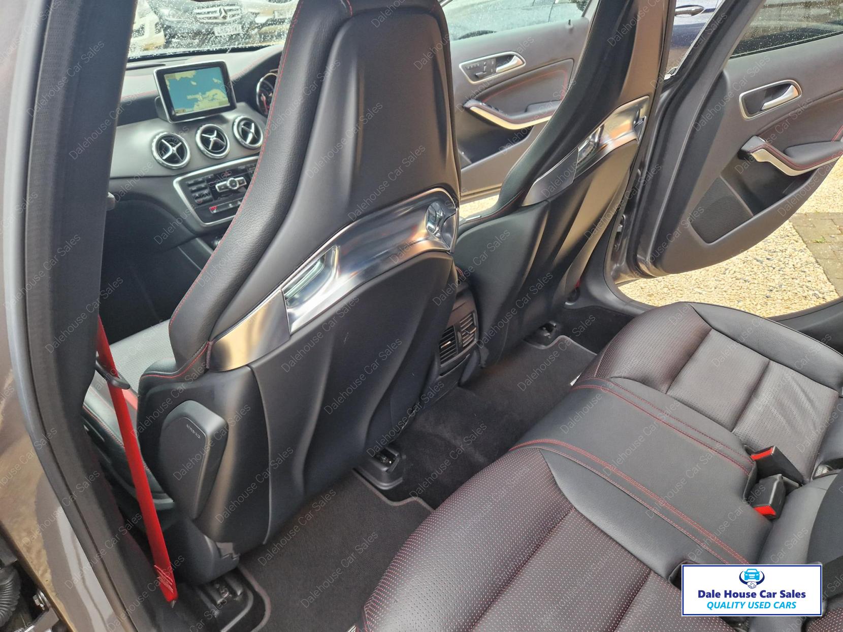 Mercedes-Benz GLA 2.0 GLA45 AMG SUV 5dr Petrol SpdS DCT 4MATIC Euro 6 (s/s) (360 ps)