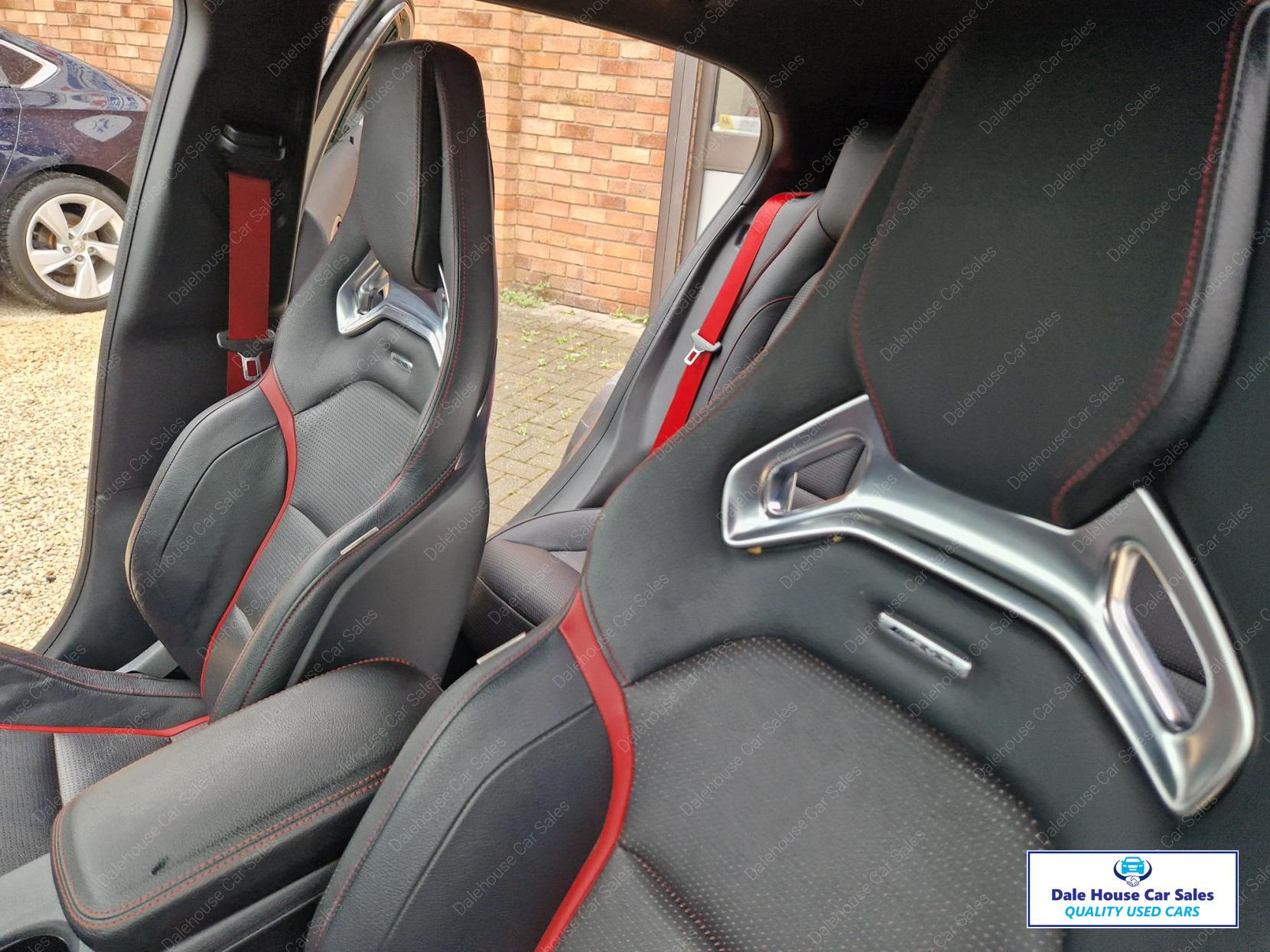 Mercedes-Benz GLA 2.0 GLA45 AMG SUV 5dr Petrol SpdS DCT 4MATIC Euro 6 (s/s) (360 ps)