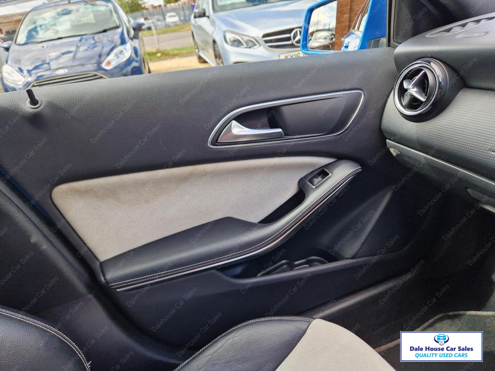 Mercedes-Benz A Class 1.6 A180 BlueEfficiency SE Hatchback 5dr Petrol Manual Euro 6 (s/s) (122 ps)