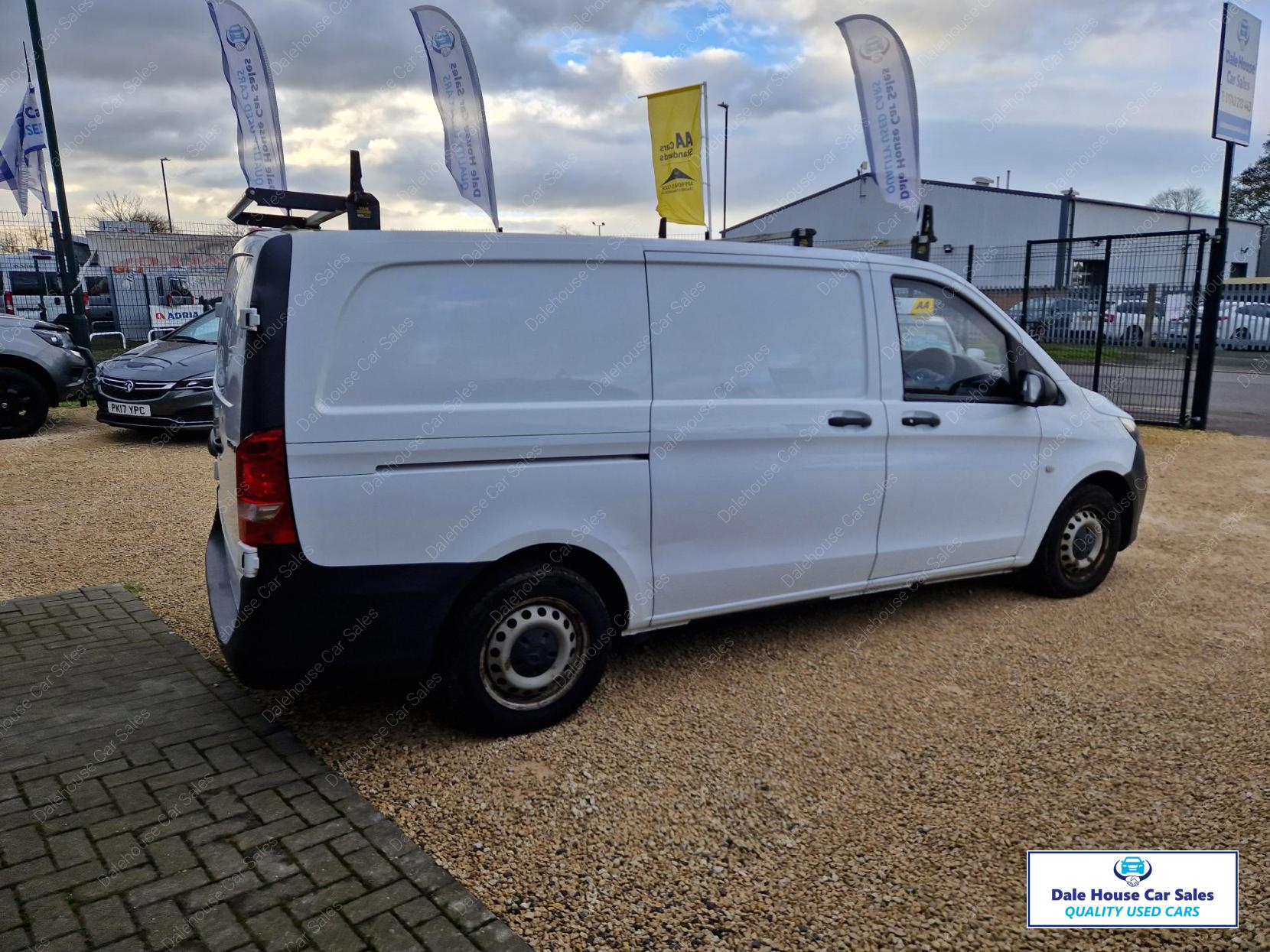 Mercedes-Benz Vito 1.6 111 CDI Panel Van 6dr Diesel Manual FWD L2 Euro 6 (114 ps)