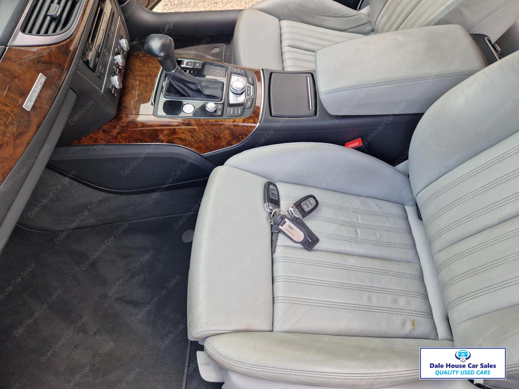 Audi A6 Allroad 3.0 TDI V6 Estate 5dr Diesel S Tronic quattro Euro 5 (s/s) (245 ps)