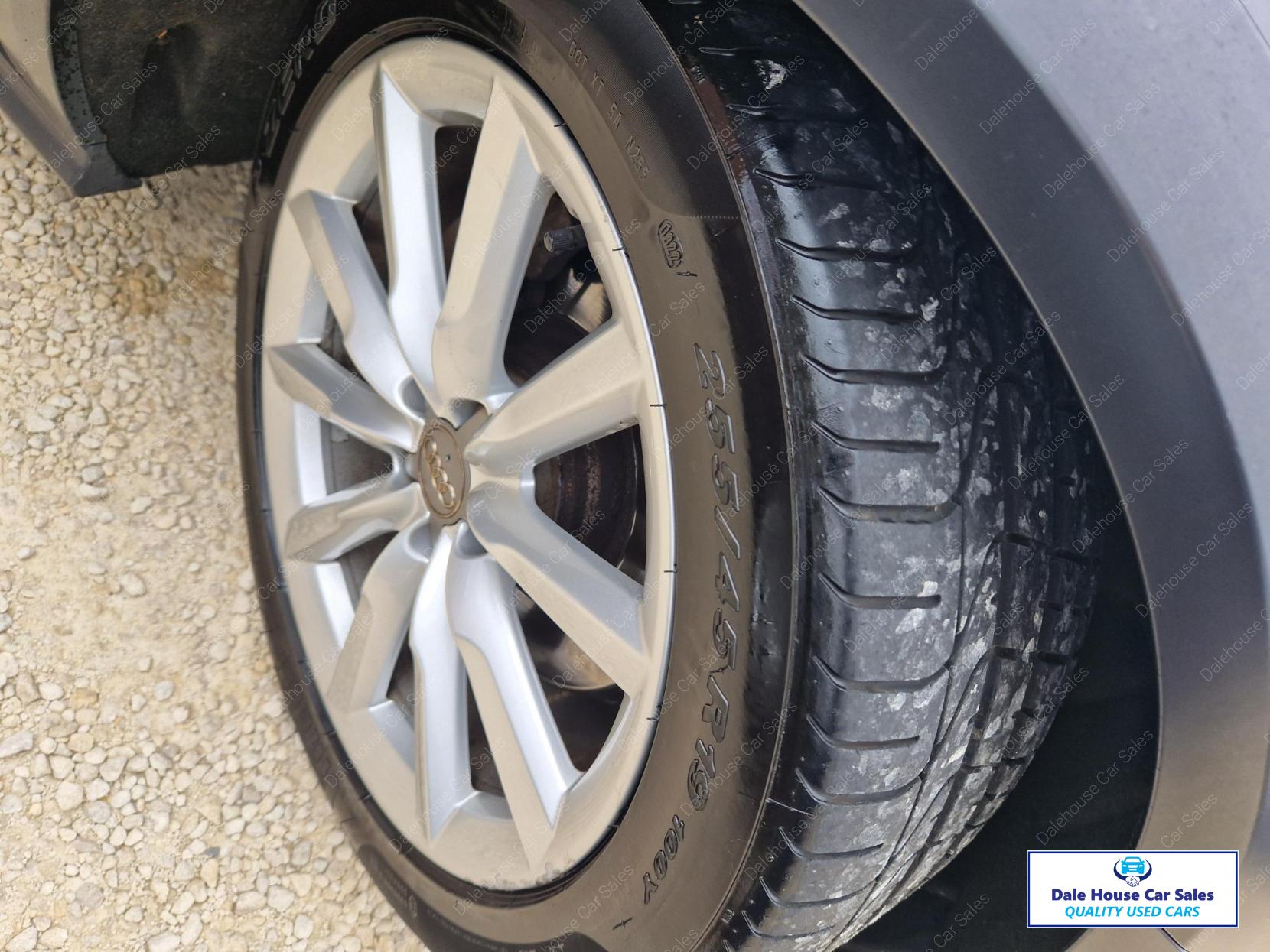 Audi A6 Allroad 3.0 TDI V6 Estate 5dr Diesel S Tronic quattro Euro 5 (s/s) (245 ps)