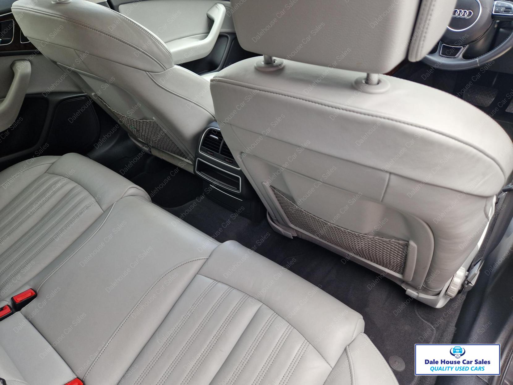 Audi A6 Allroad 3.0 TDI V6 Estate 5dr Diesel S Tronic quattro Euro 5 (s/s) (245 ps)