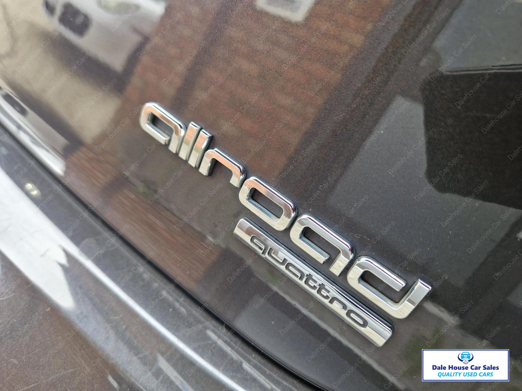 Audi A6 Allroad 3.0 TDI V6 Estate 5dr Diesel S Tronic quattro Euro 5 (s/s) (245 ps)