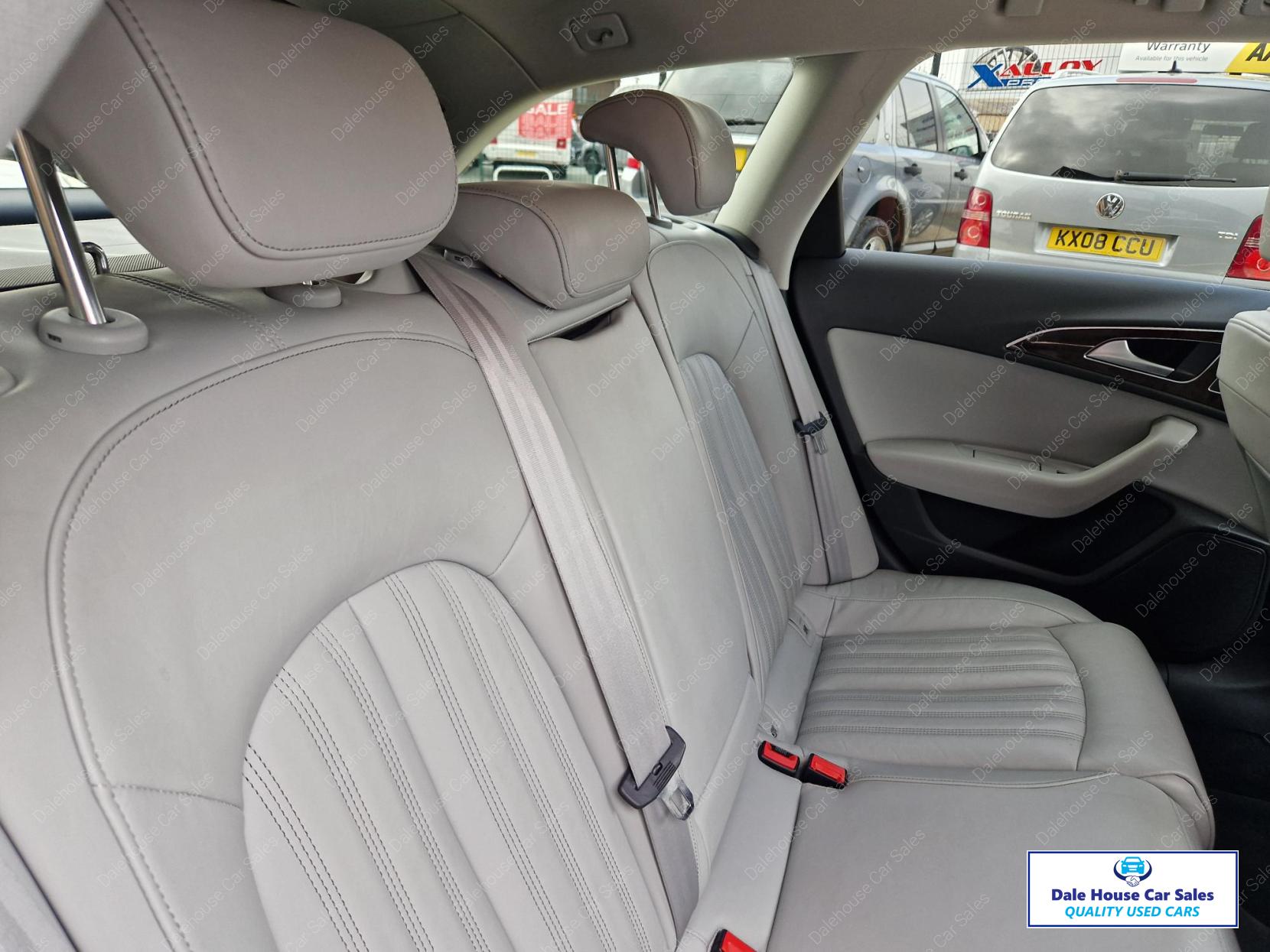 Audi A6 Allroad 3.0 TDI V6 Estate 5dr Diesel S Tronic quattro Euro 5 (s/s) (245 ps)