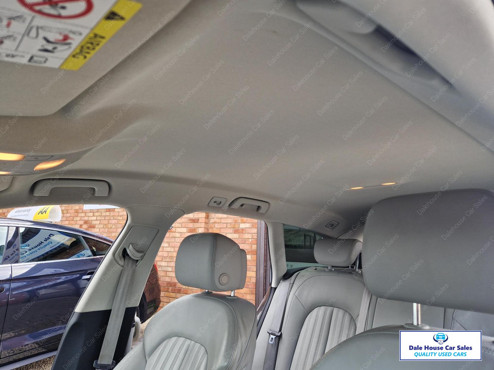 Audi A6 Allroad 3.0 TDI V6 Estate 5dr Diesel S Tronic quattro Euro 5 (s/s) (245 ps)