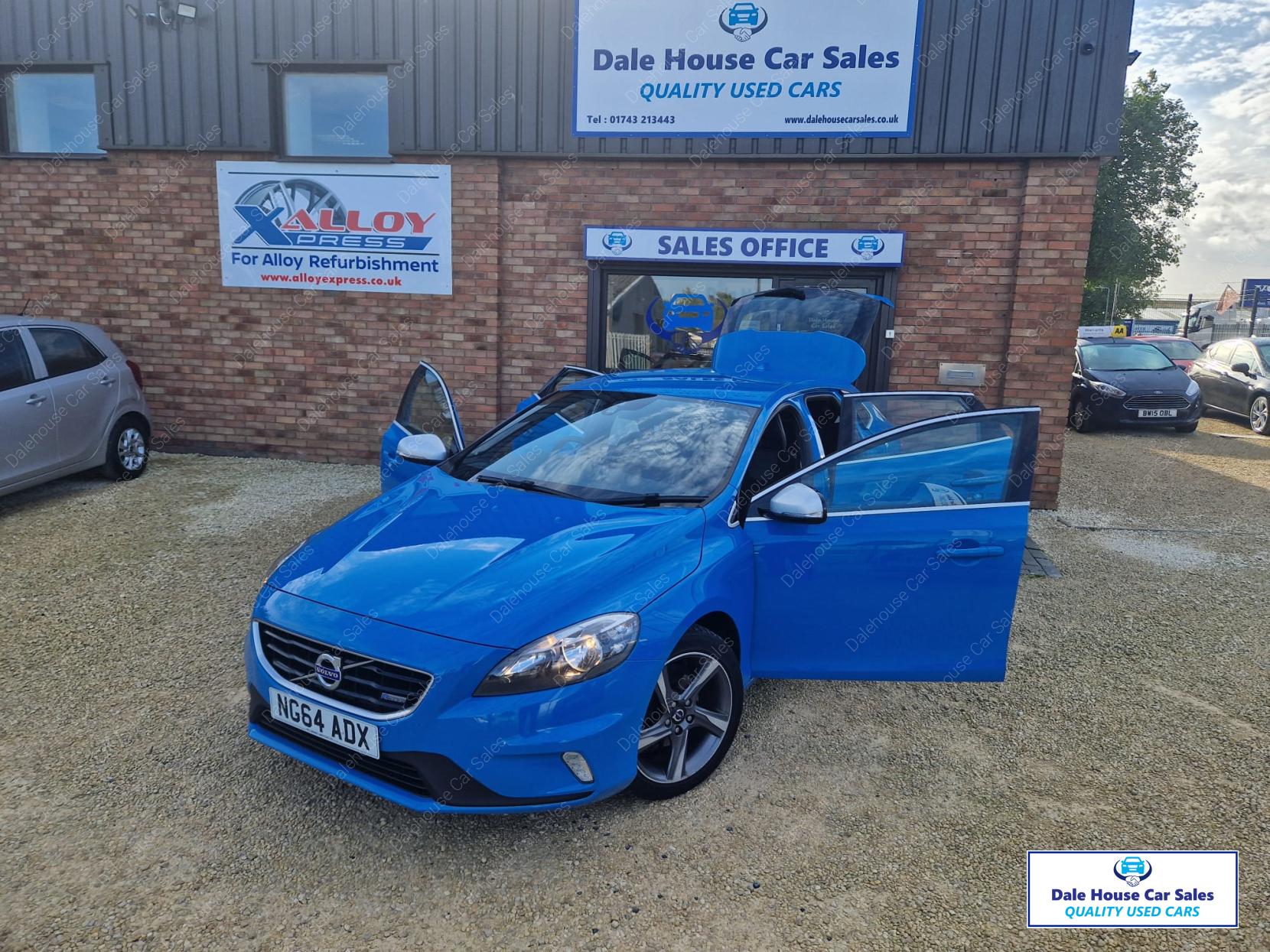 Volvo V40 1.6 D2 R-Design Hatchback 5dr Diesel Manual Euro 5 (s/s) (115 ps)