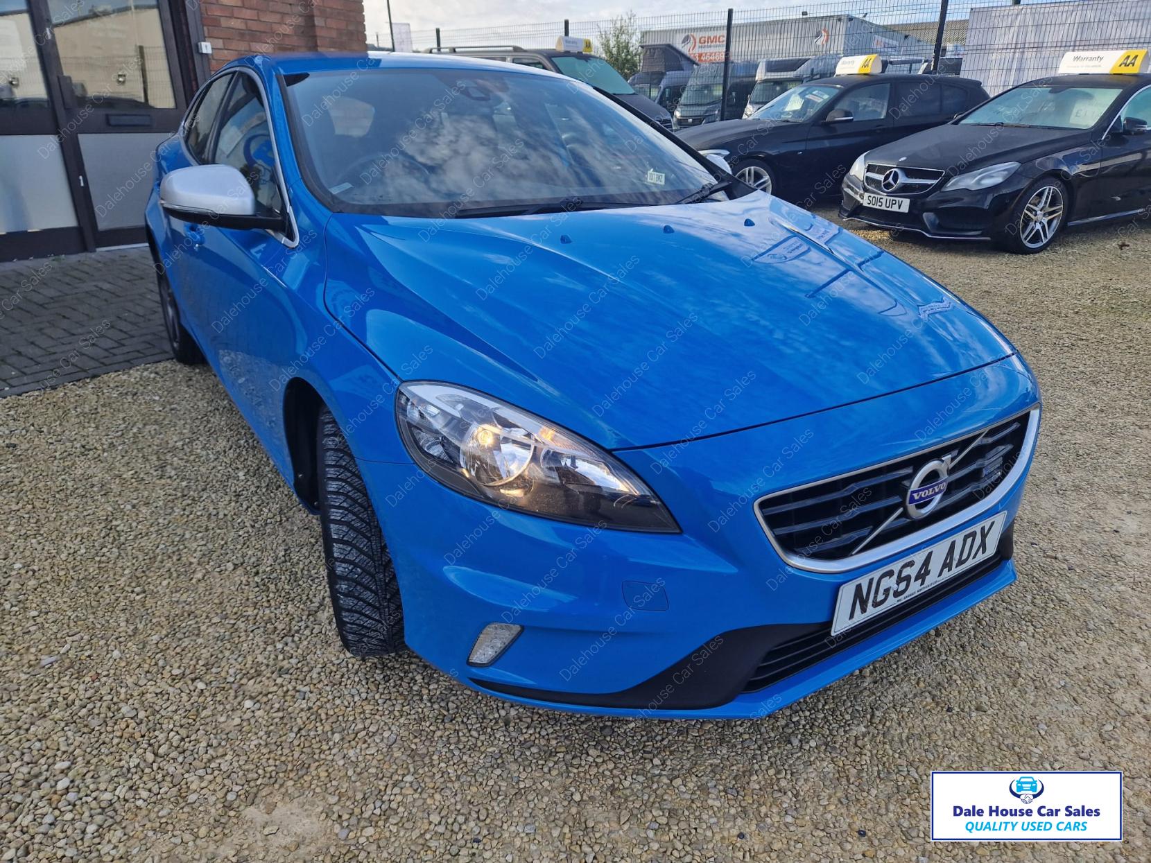 Volvo V40 1.6 D2 R-Design Hatchback 5dr Diesel Manual Euro 5 (s/s) (115 ps)