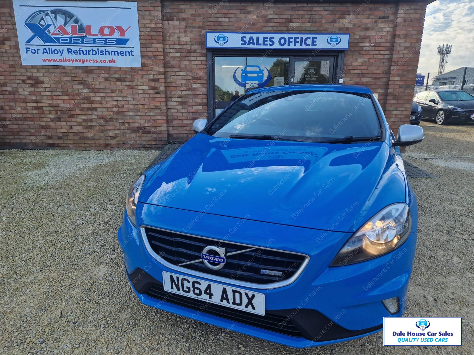 Volvo V40 1.6 D2 R-Design Hatchback 5dr Diesel Manual Euro 5 (s/s) (115 ps)