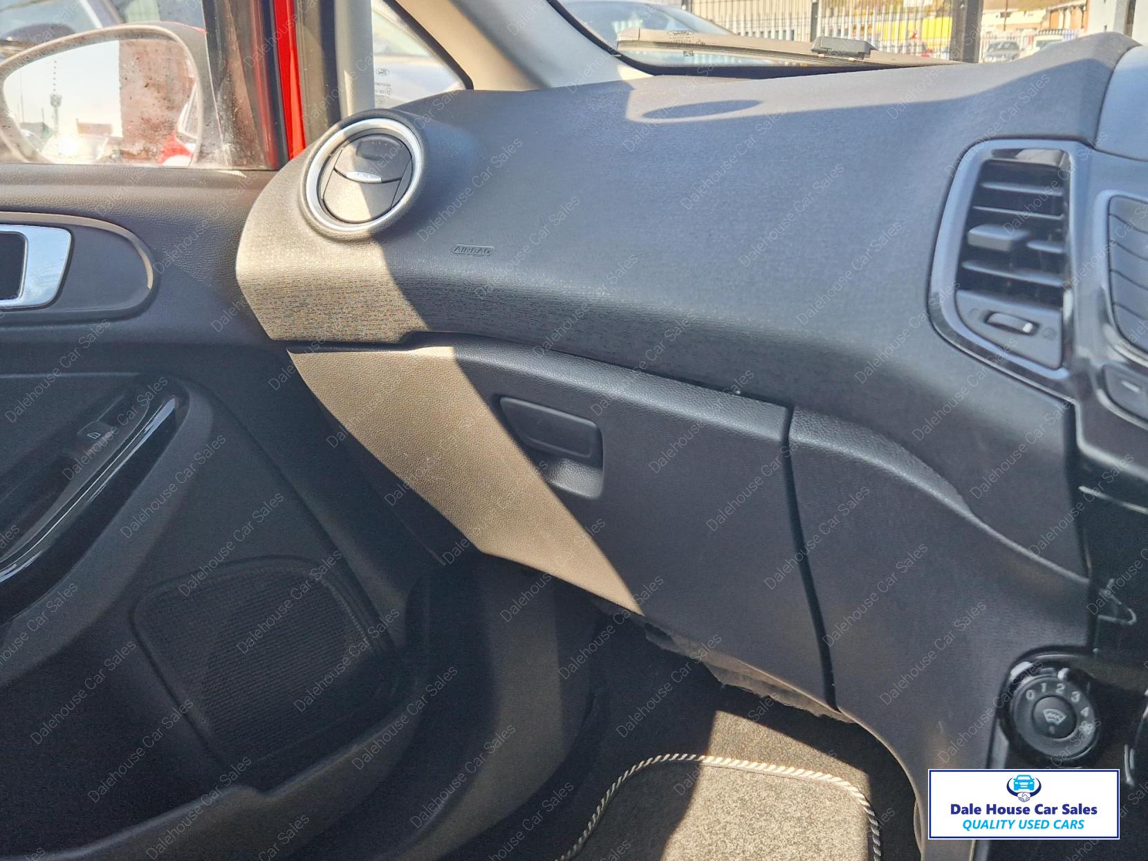 Ford Fiesta 1.25 Zetec Hatchback 3dr Petrol Manual Euro 5 (82 ps)