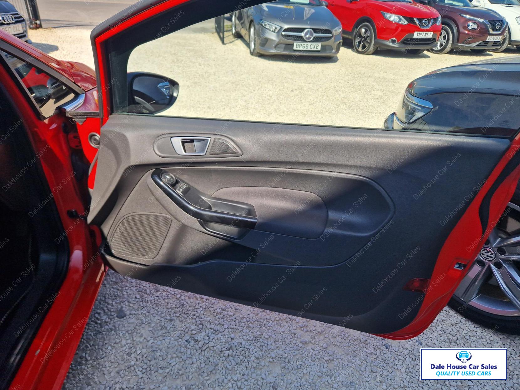 Ford Fiesta 1.25 Zetec Hatchback 3dr Petrol Manual Euro 5 (82 ps)