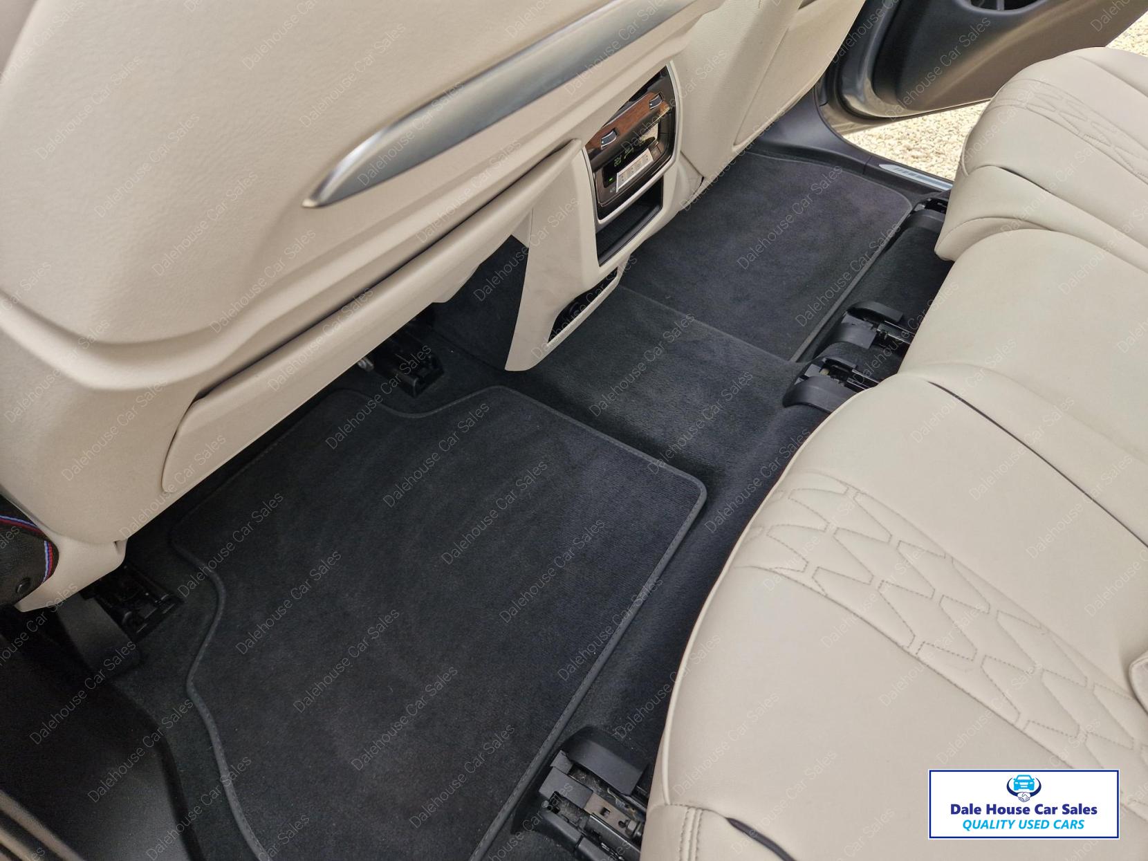 BMW X7 3.0 40d MHT M Sport SUV 5dr Diesel Hybrid Auto xDrive Euro 6 (s/s) (352 ps)