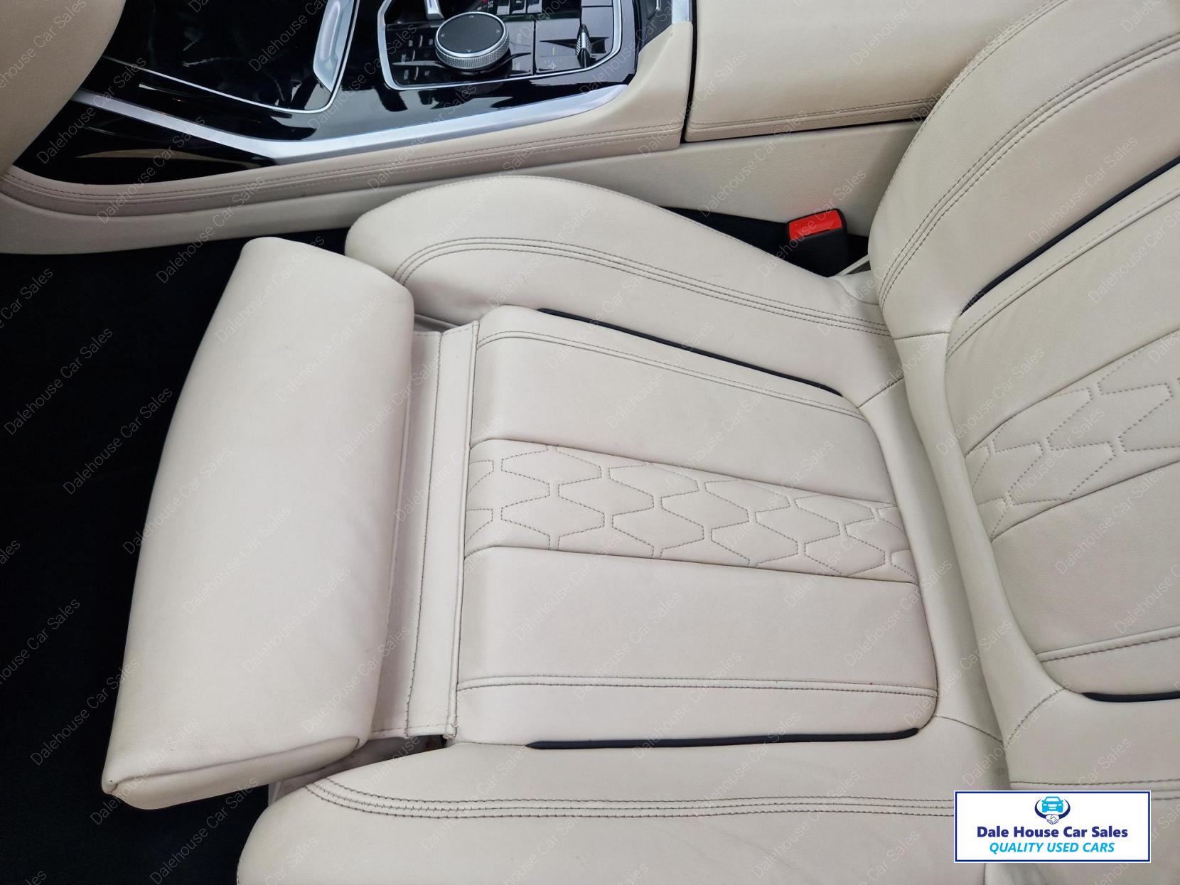 BMW X7 3.0 40d MHT M Sport SUV 5dr Diesel Hybrid Auto xDrive Euro 6 (s/s) (352 ps)