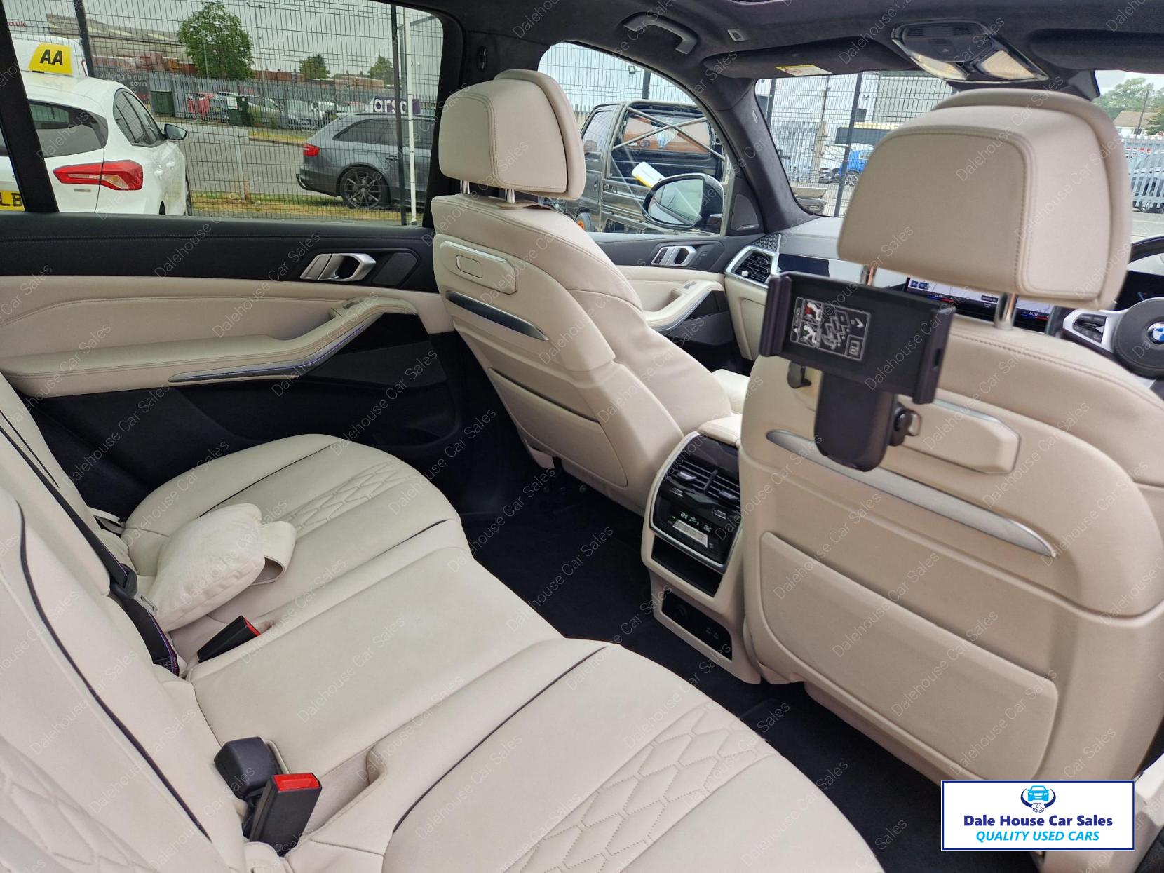 BMW X7 3.0 40d MHT M Sport SUV 5dr Diesel Hybrid Auto xDrive Euro 6 (s/s) (352 ps)